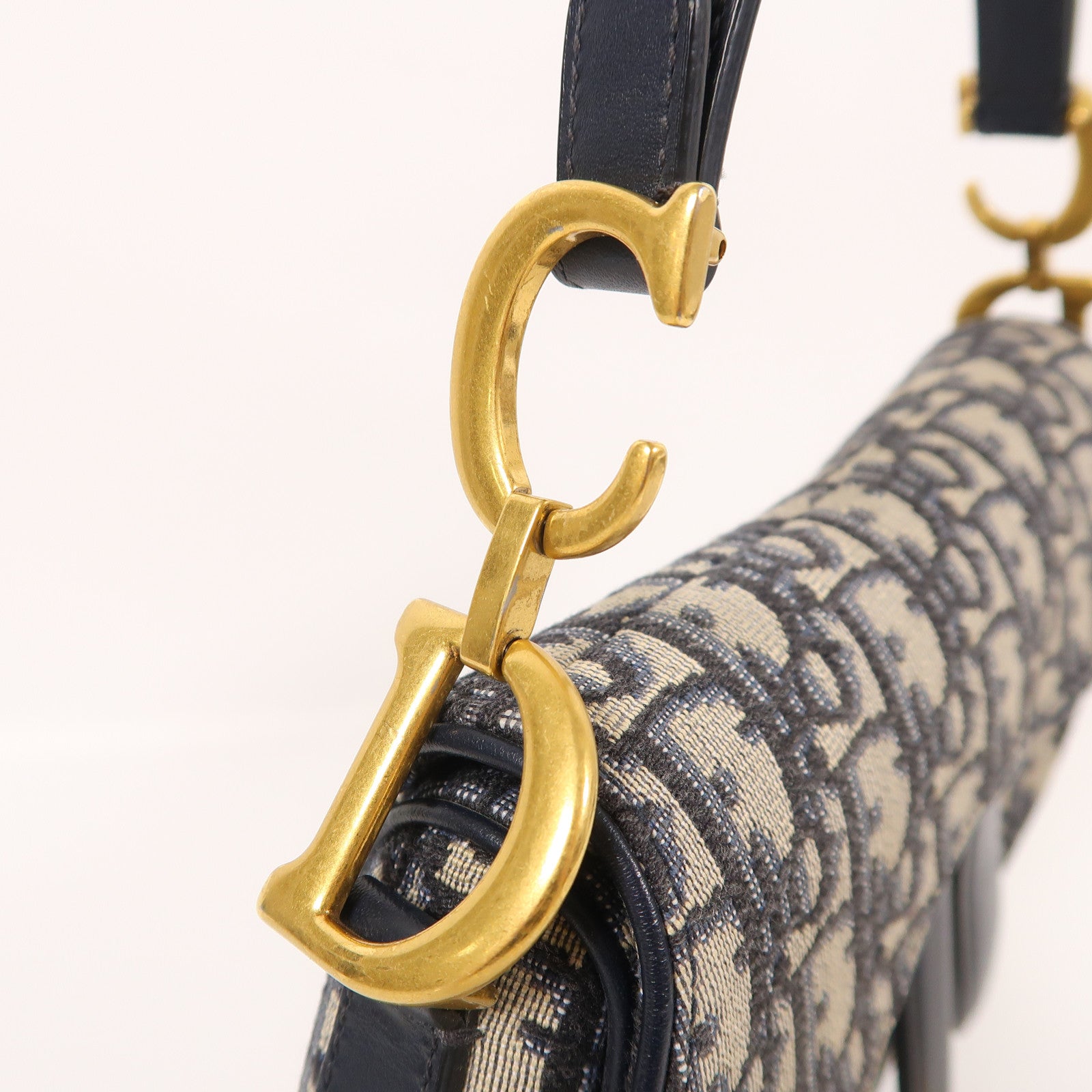 Dior 帆布Mini Saddle金扣手挽袋