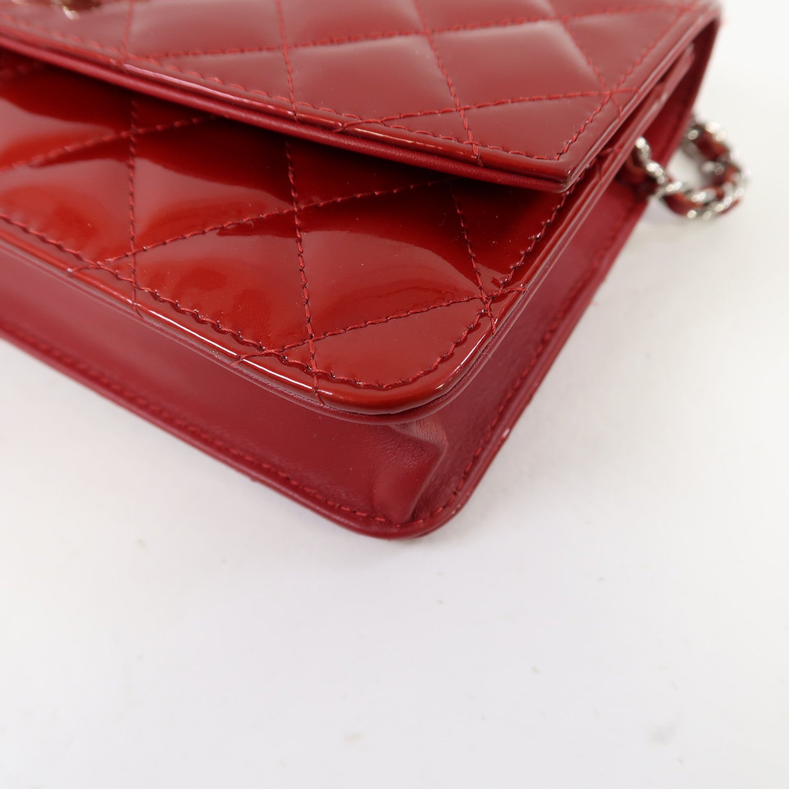 CHANEL 菱格漆皮皮革Wallet On Chain銀扣鏈帶肩背袋紅色