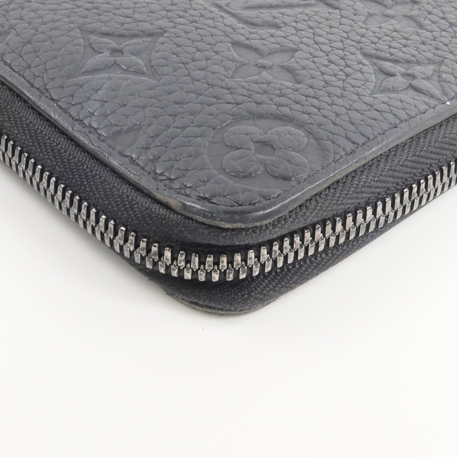 LOUIS VUITTON Monogram Taurillon Zip Vertical Wallet長錢包