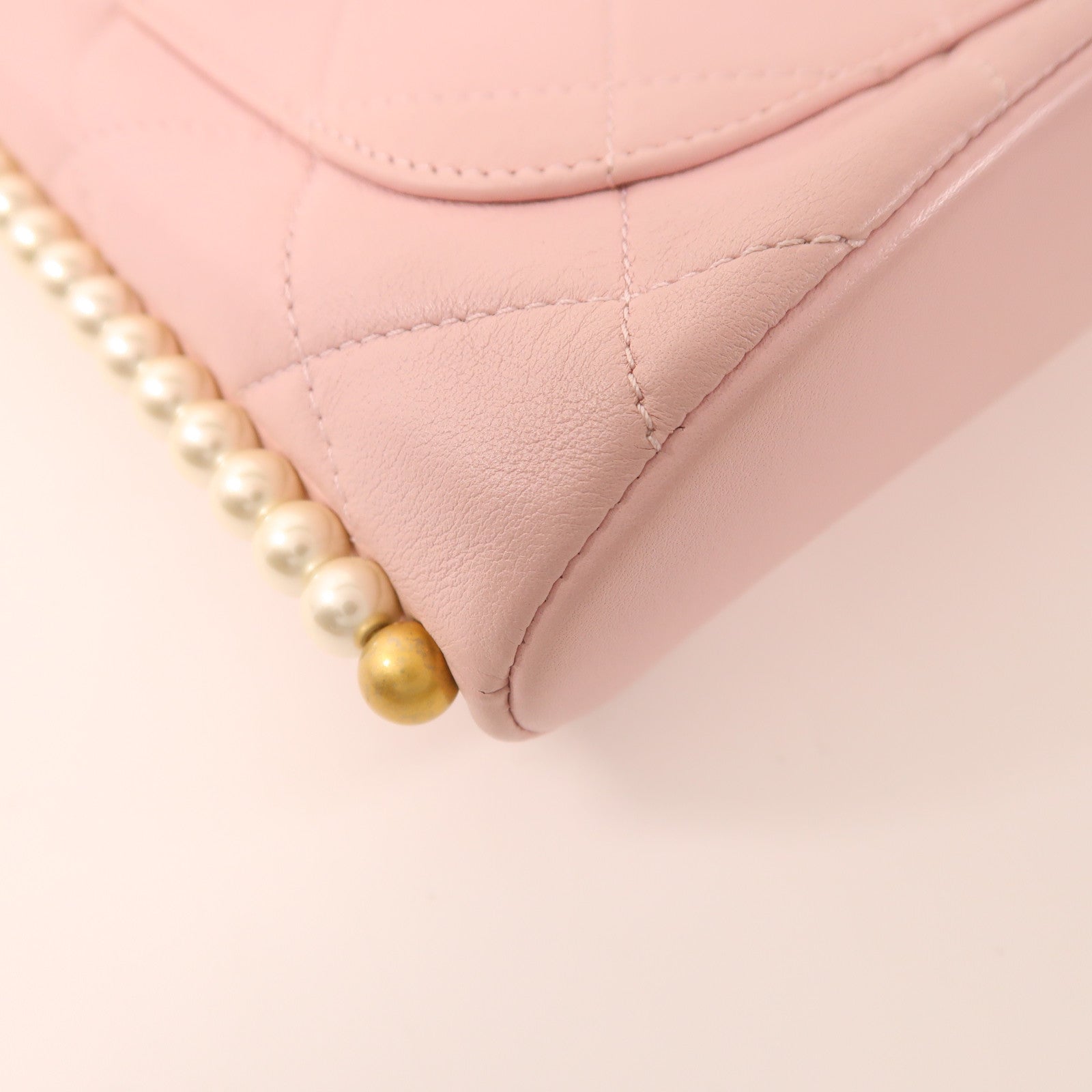 CHANEL 羊皮皮革Chain Shoulder金扣鏈帶肩背袋