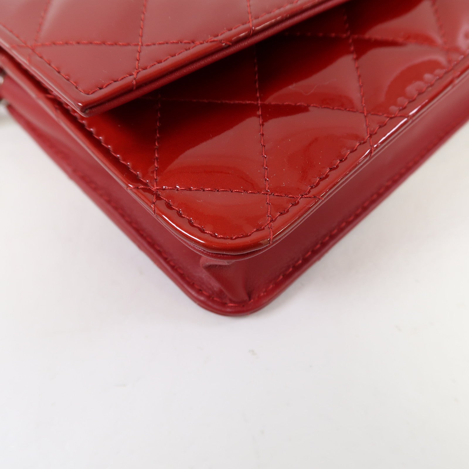 CHANEL 菱格漆皮皮革Wallet On Chain銀扣鏈帶肩背袋紅色