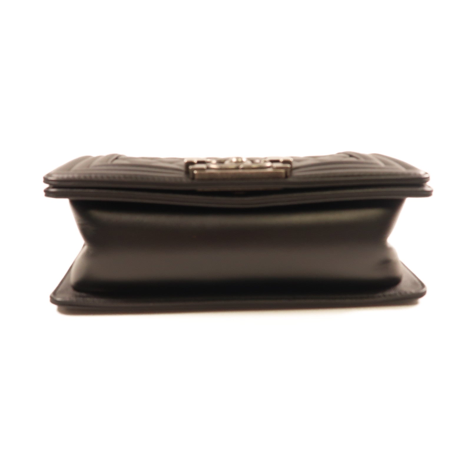 CHANEL 牛皮皮革Boy Chanel 20銀扣鏈帶肩背袋黑色