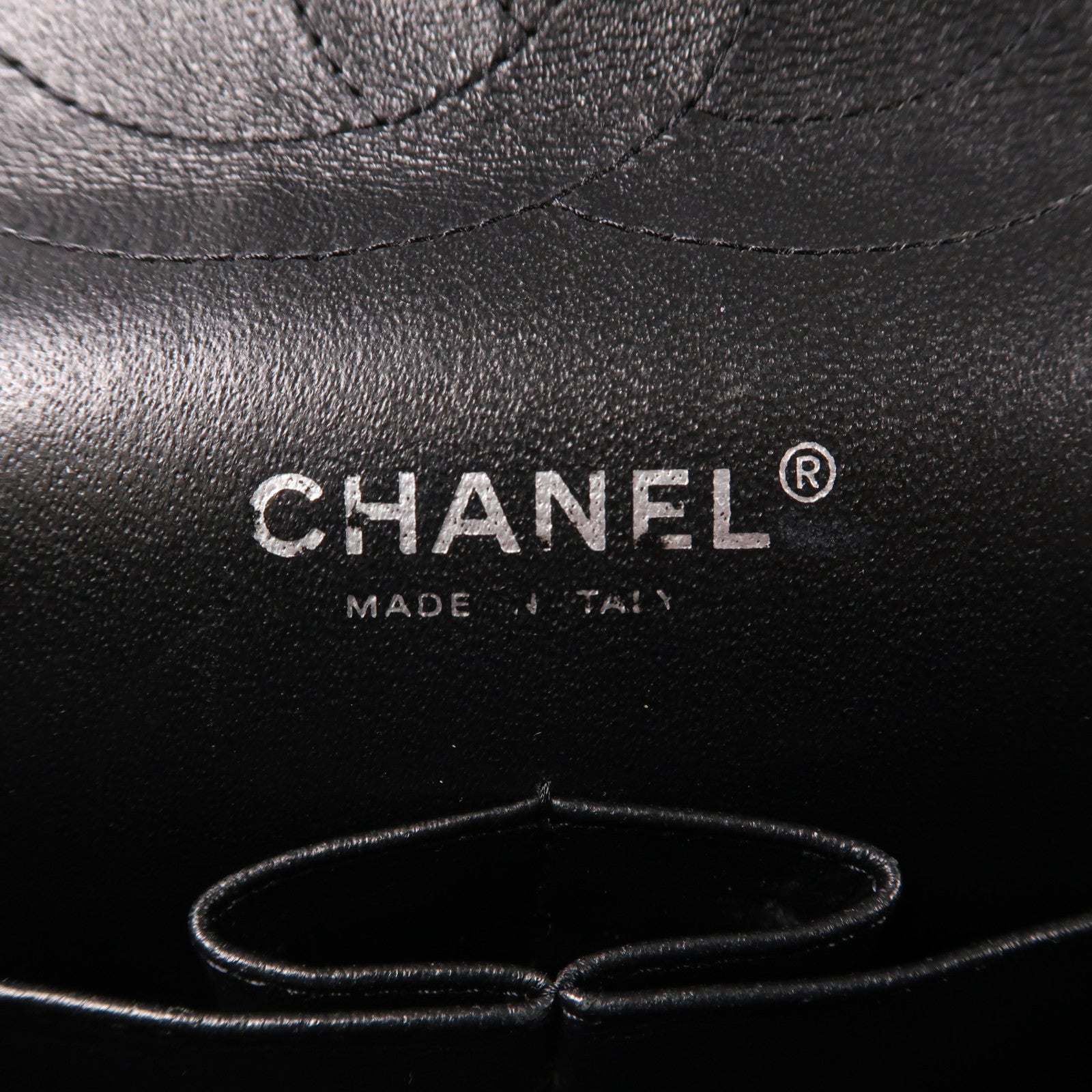 CHANEL 【激減優惠】菱格漆皮皮革Chain Shoulder銀扣鏈帶肩背袋黑色