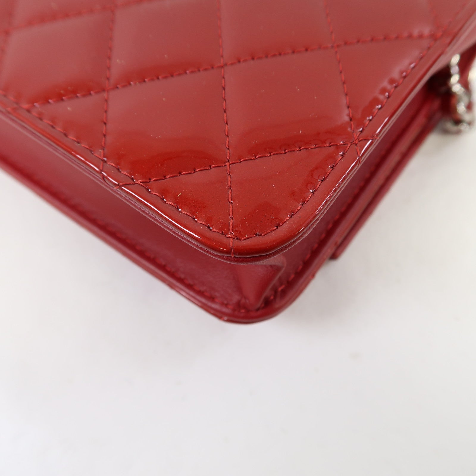 CHANEL 菱格漆皮皮革Wallet On Chain銀扣鏈帶肩背袋紅色