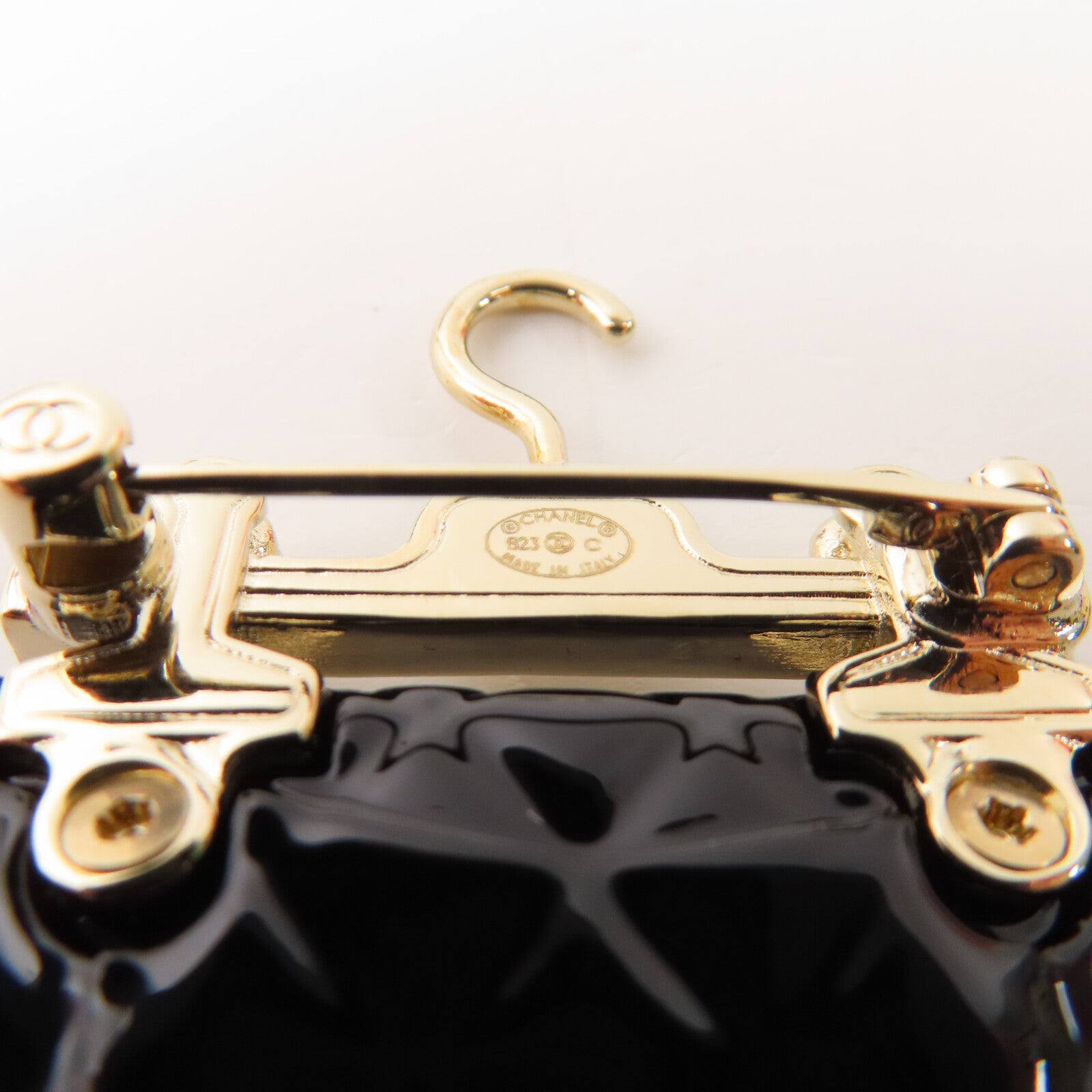 CHANEL 金屬Brooch金扣胸針