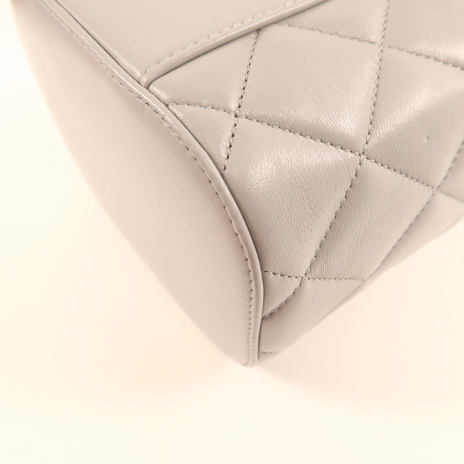 CHANEL 羊皮皮革Vanity Bag金扣鏈帶手挽肩背兩用袋