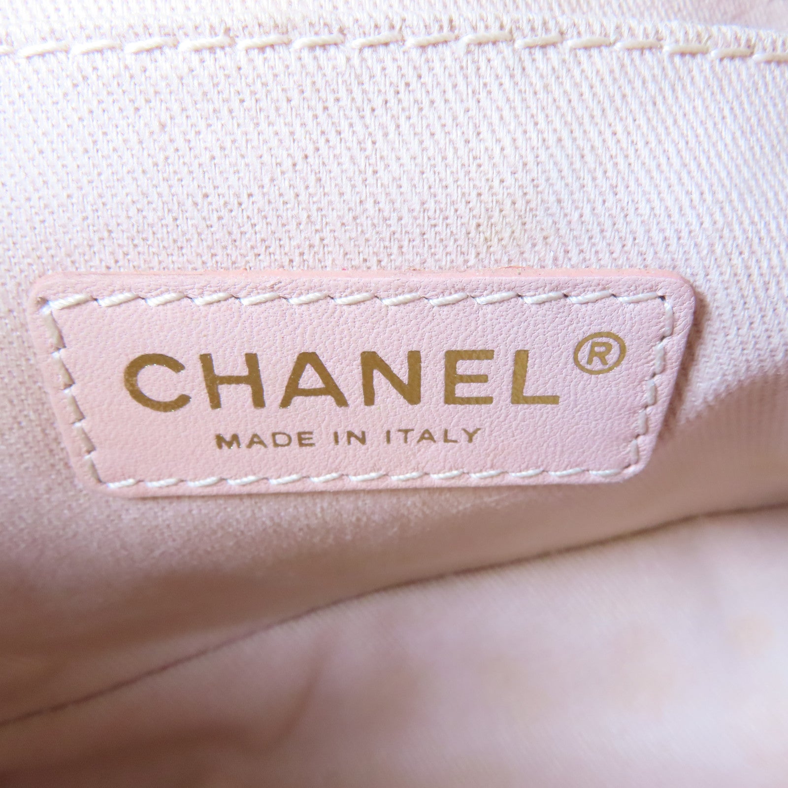CHANEL 【激減優惠】菱格牛皮皮革Pouch金扣手拿包粉紅色