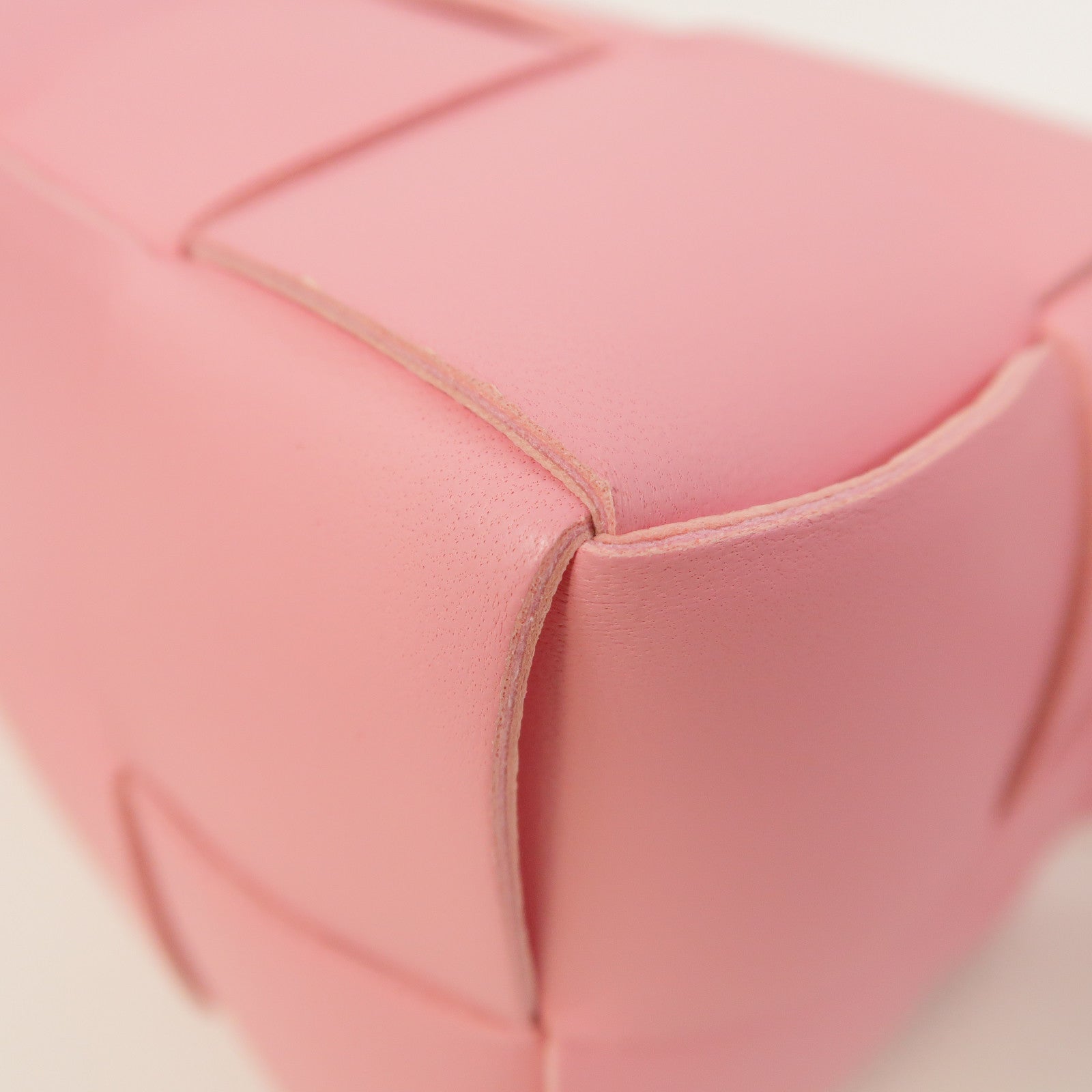 BOTTEGA VENETA 牛皮皮革Small Brick Cassette金扣肩背袋粉紅色