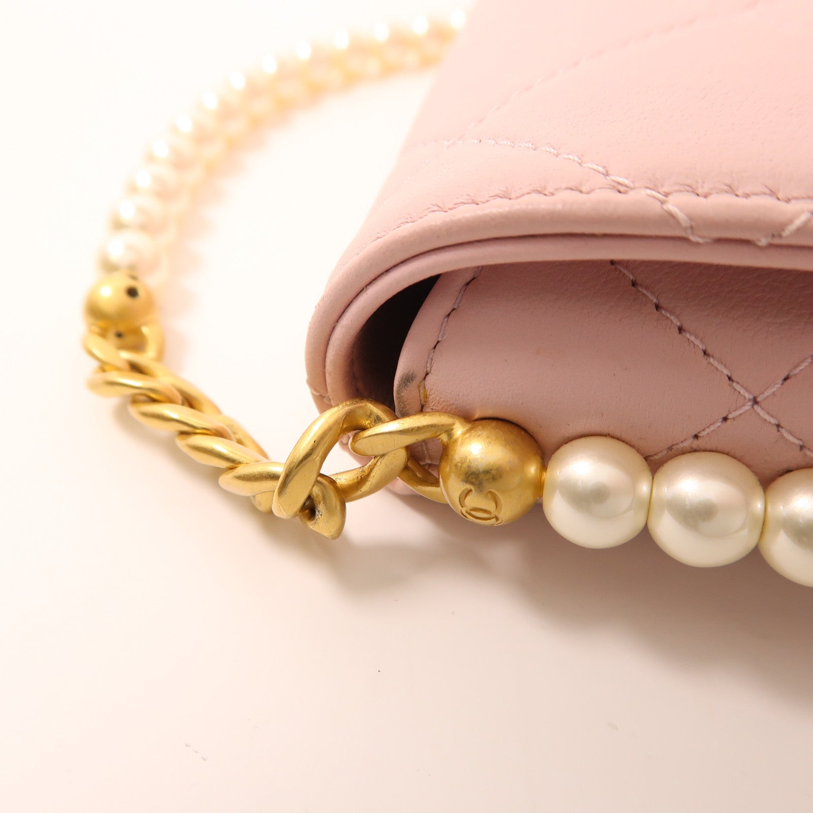 CHANEL 羊皮皮革Chain Shoulder金扣鏈帶肩背袋