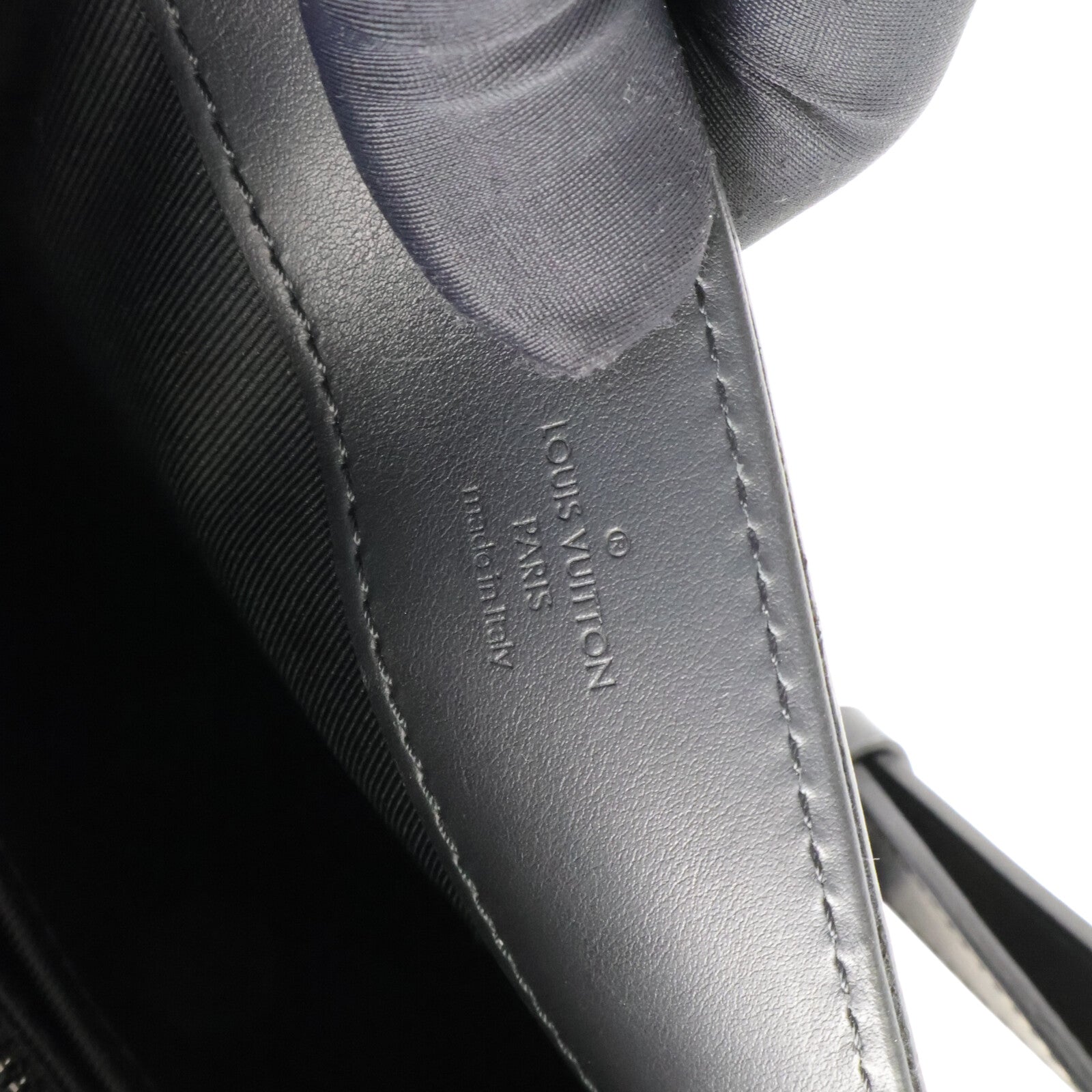 LOUIS VUITTON Monogram Eclipse Sac Plat Cross手挽肩背兩用袋