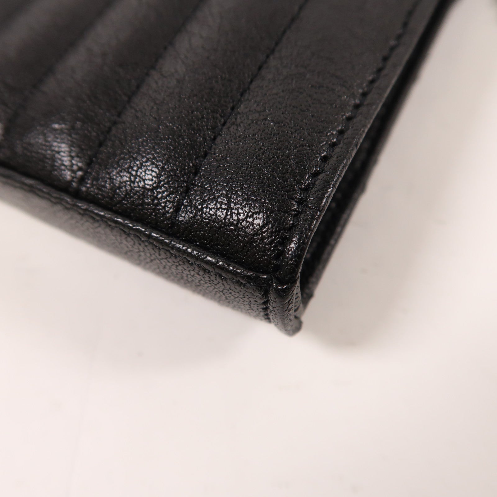 YVES SAINT LAURENT 牛皮皮革Chain Shoulder銀扣鏈帶肩背袋