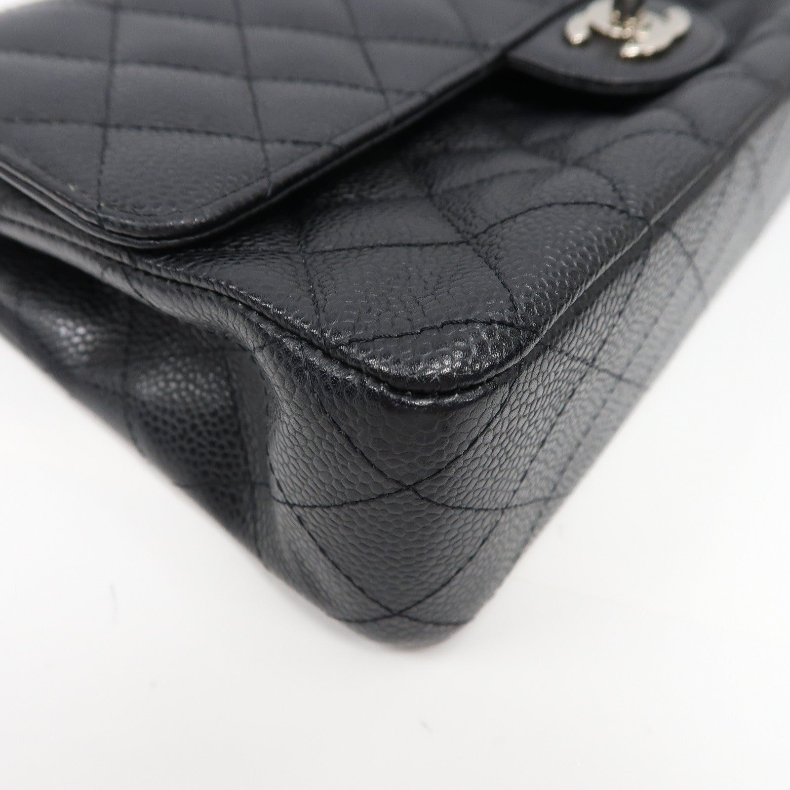 CHANEL 菱格Caviar皮革Classic 25銀扣鏈帶肩背袋黑色