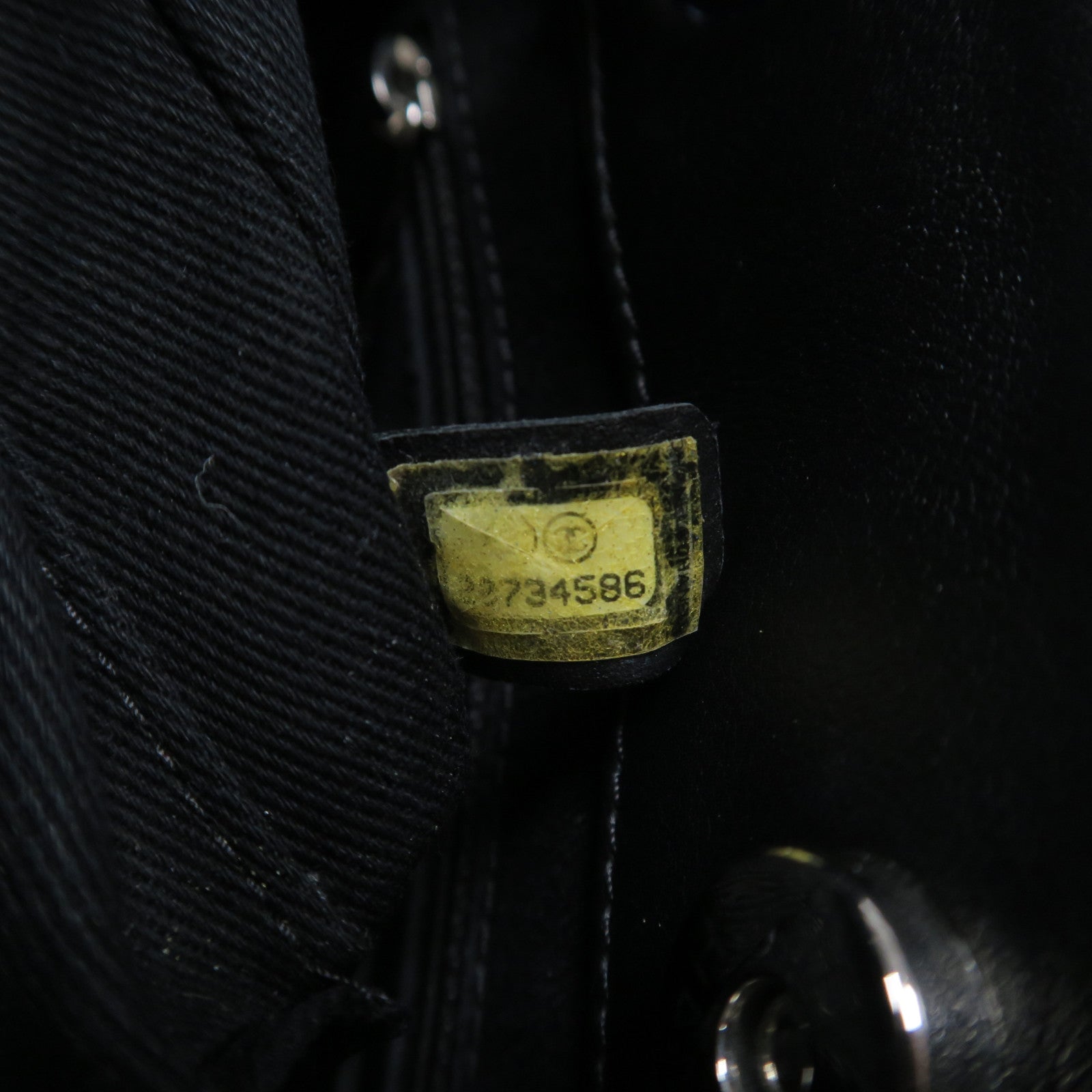 CHANEL 【激減優惠】漆皮皮革Chain Shoulder銀扣鏈帶肩背袋黑色