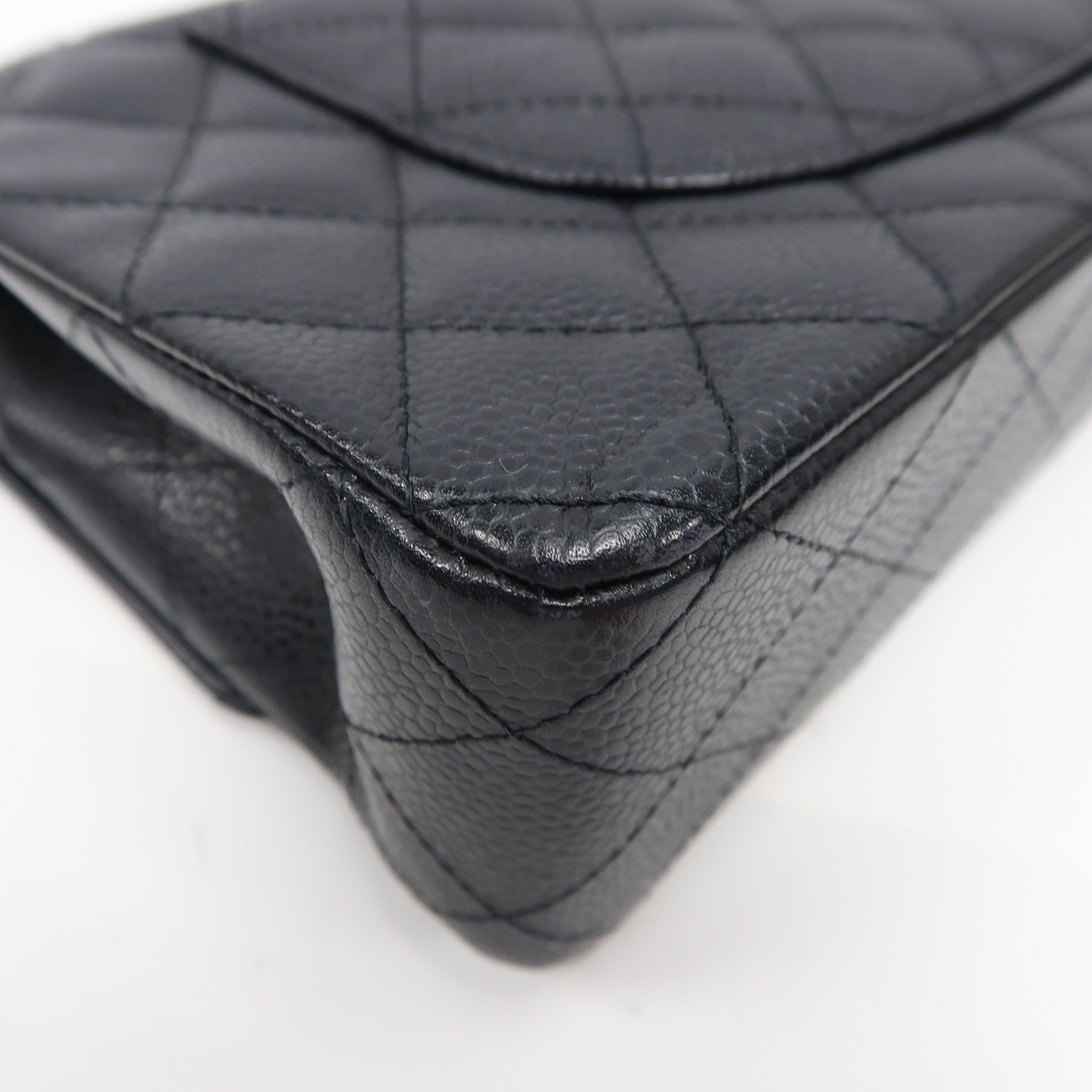 CHANEL 菱格Caviar皮革Classic 25銀扣鏈帶肩背袋黑色