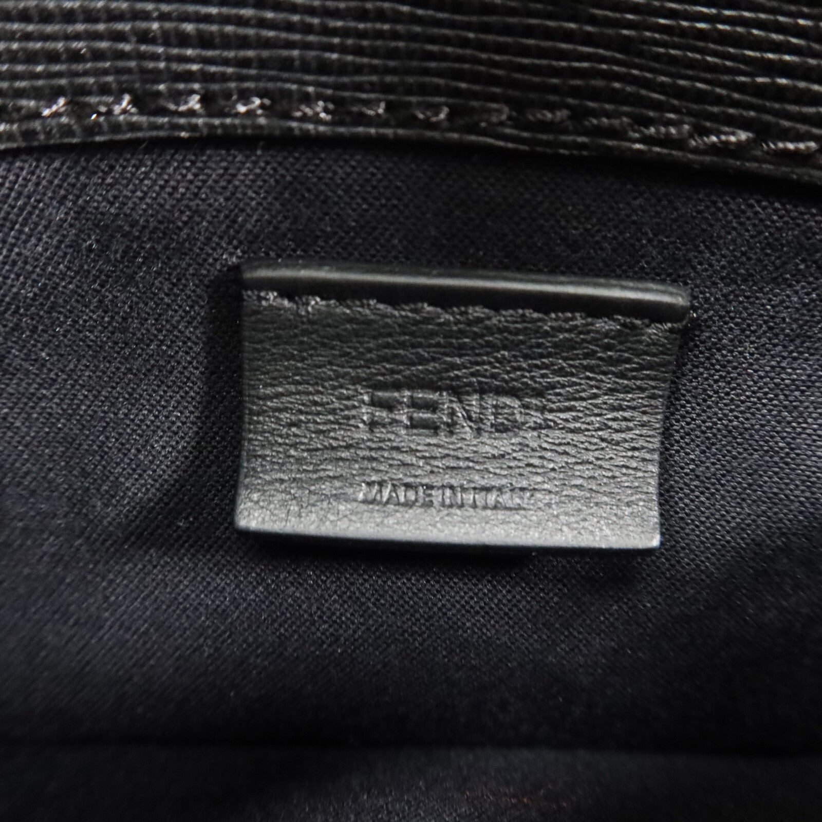 FENDI 牛皮皮革Karlito Woc鏈帶肩背袋