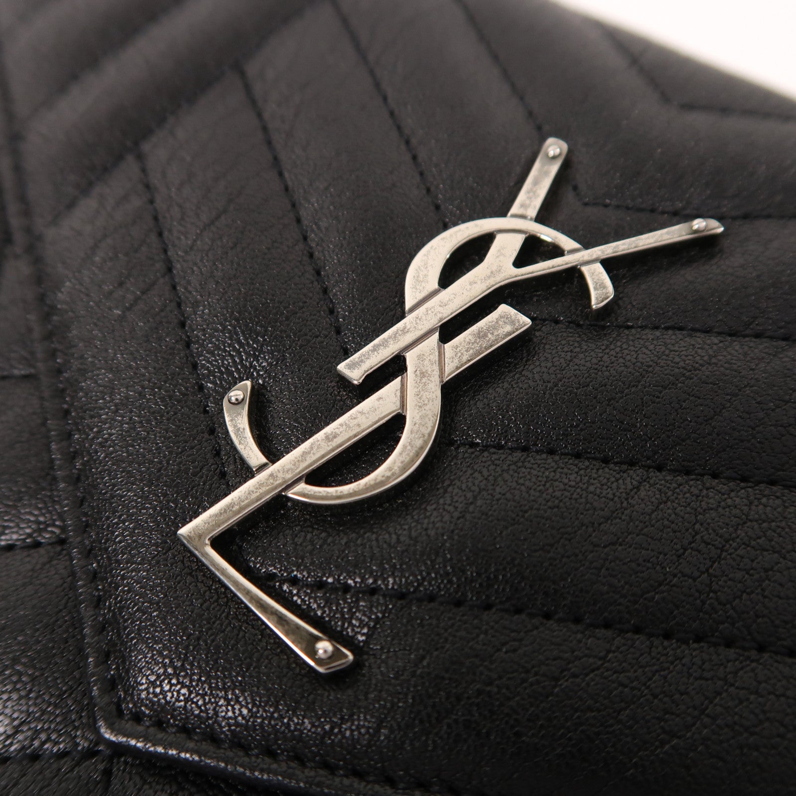 YVES SAINT LAURENT 牛皮皮革Chain Shoulder銀扣鏈帶肩背袋