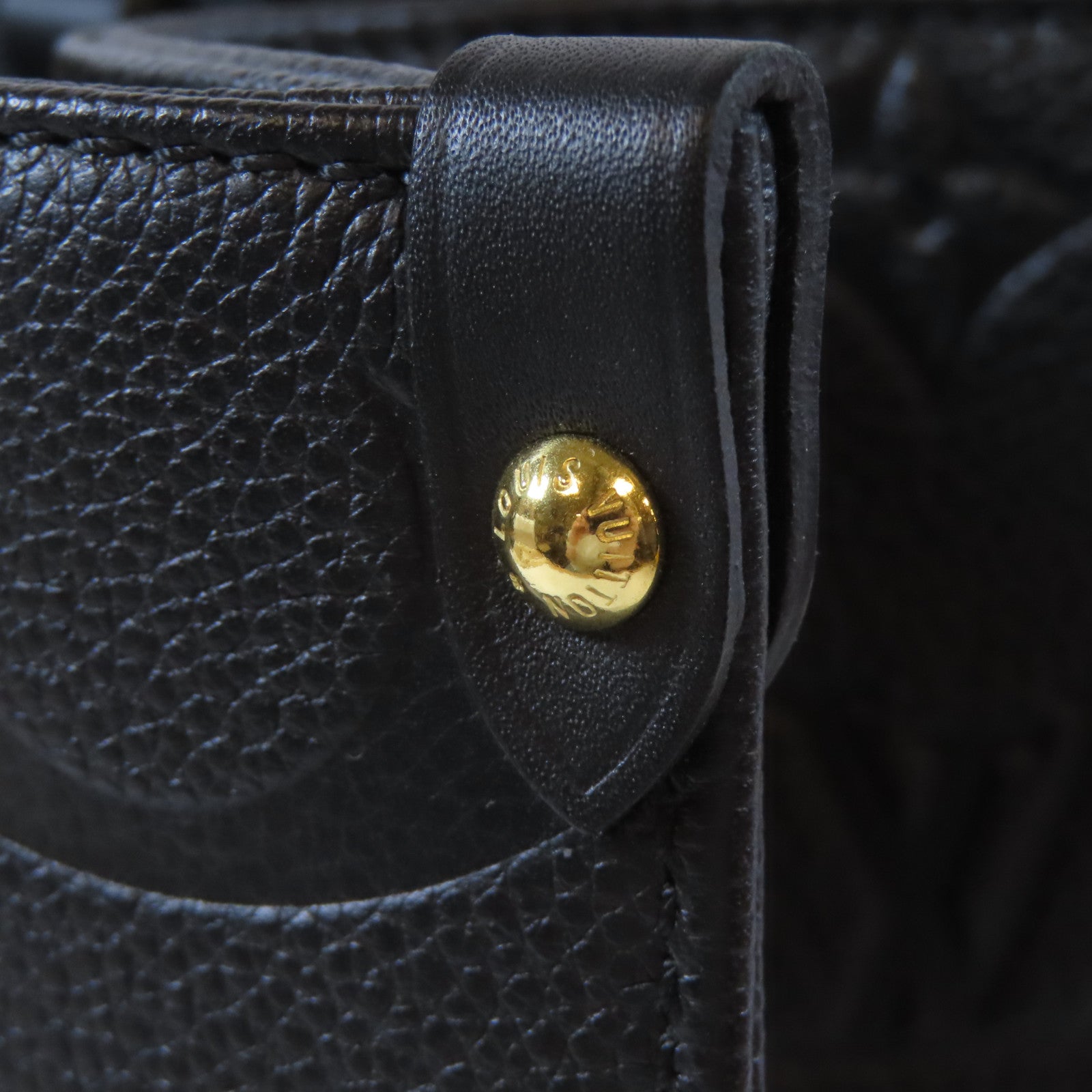 LOUIS VUITTON Monogram Empreinte On The Go MM金扣手挽肩背兩用袋黑色