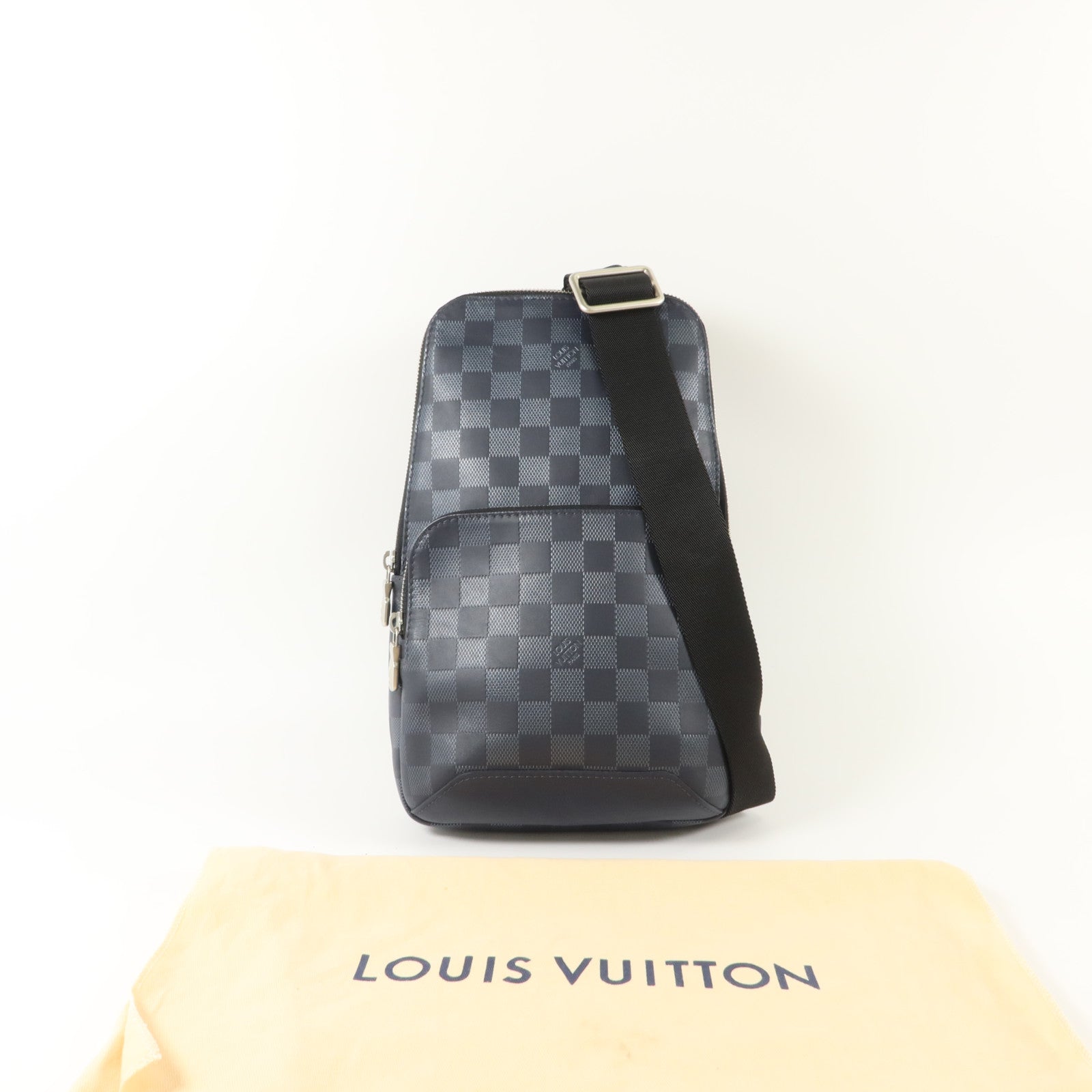 LOUIS VUITTON Damier Infini Avenue Sling肩背袋