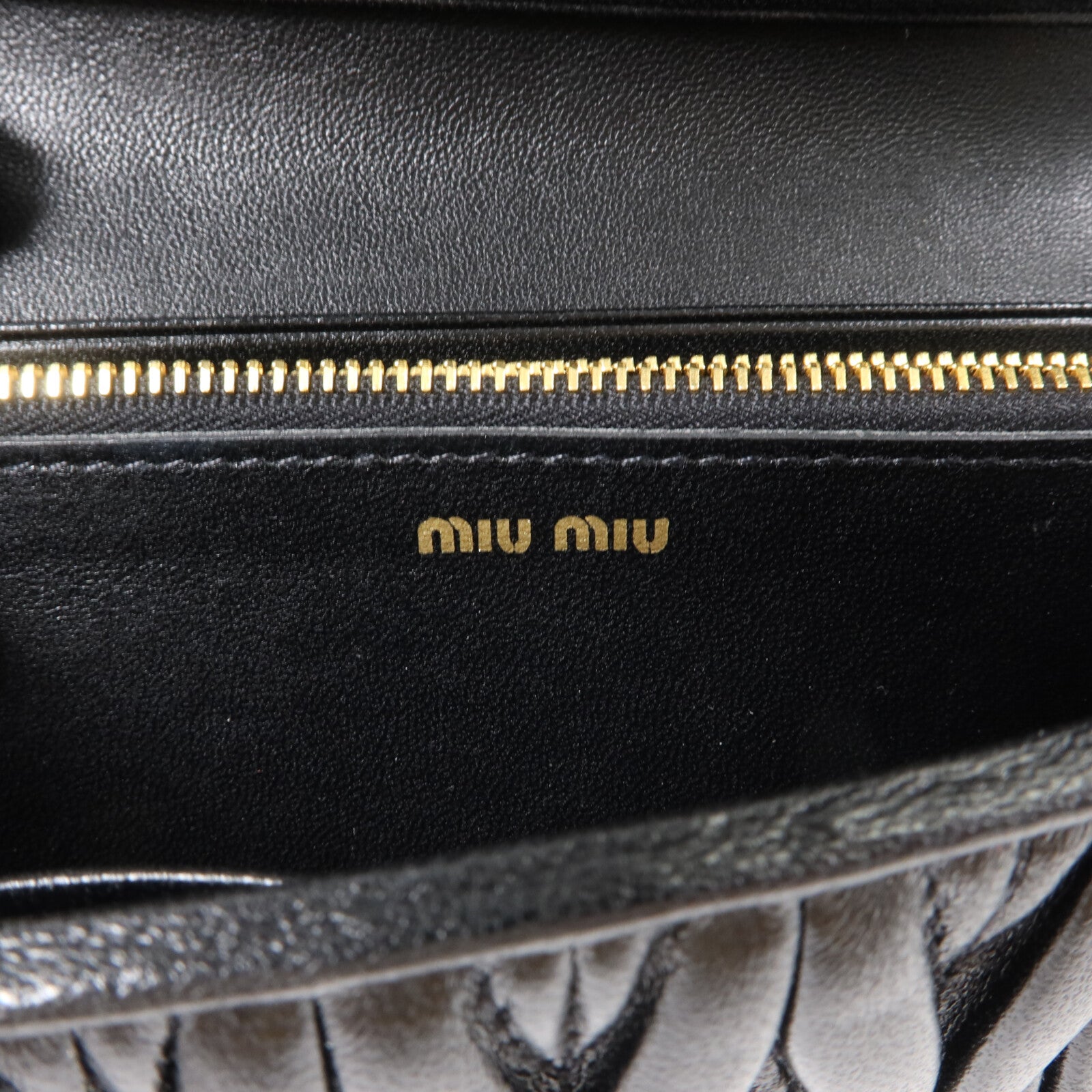 Miu Miu 牛皮皮革Long Wallet長錢包