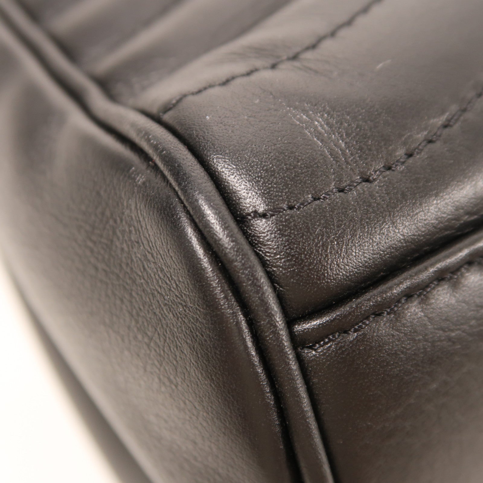 LOUIS VUITTON 牛皮皮革New Wave Chain Tote金扣鏈帶肩背袋