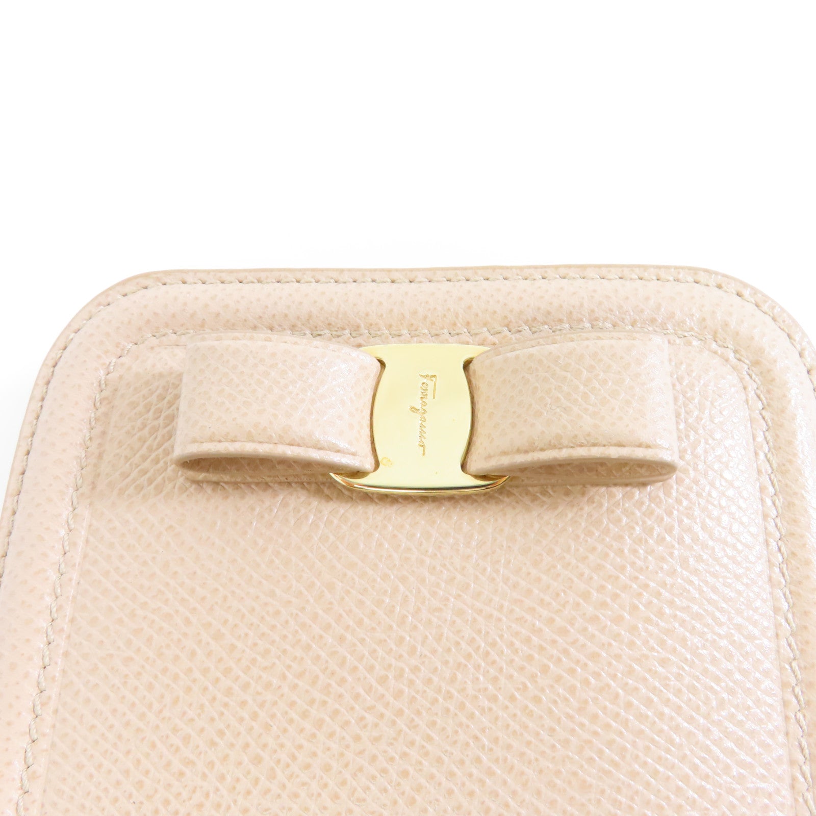 Salvatore Ferragamo 牛皮皮革Zipped Wallet金扣錢包米色