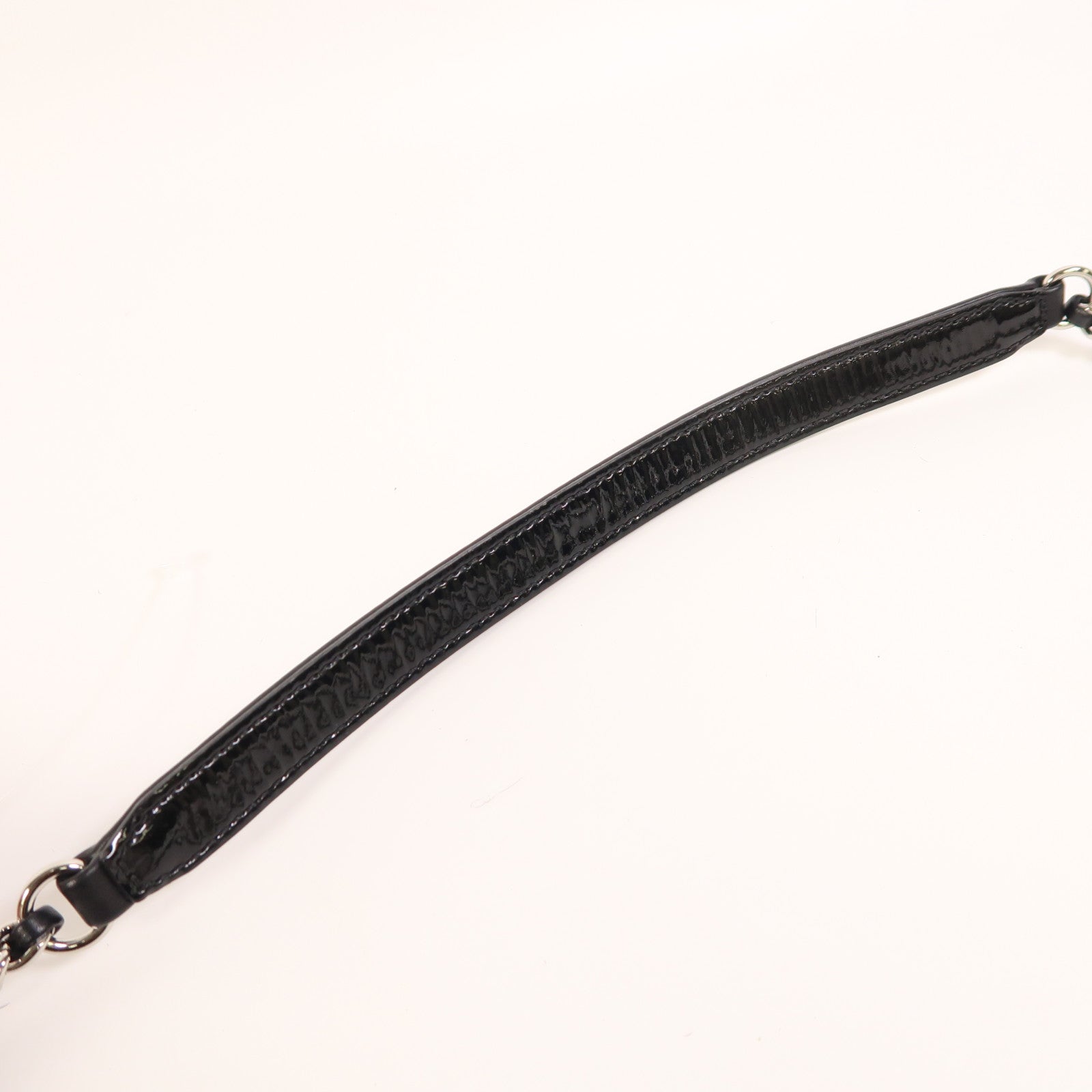 CHANEL 漆皮皮革Coco Boy Flap Bag銀扣鏈帶肩背袋