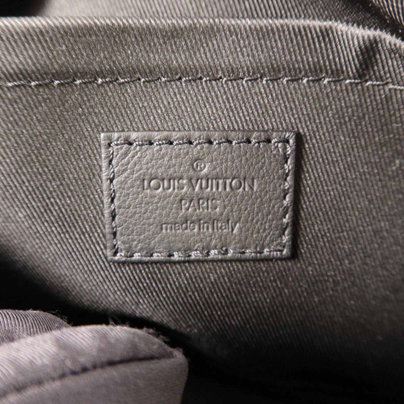 LOUIS VUITTON Monogram Shadow Hamac PM肩背袋