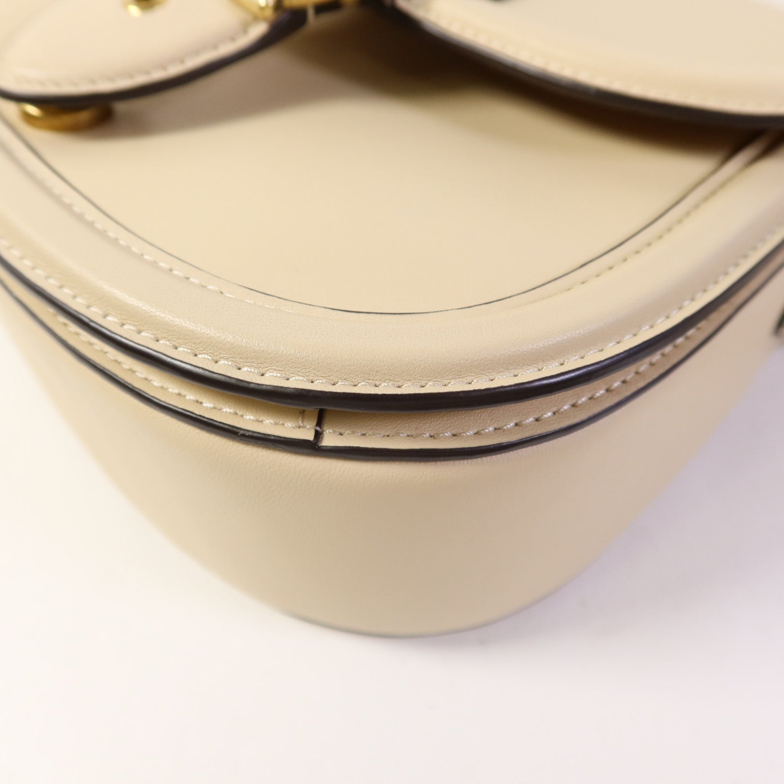 COACH 皮革Shoulder Bag金扣肩背袋