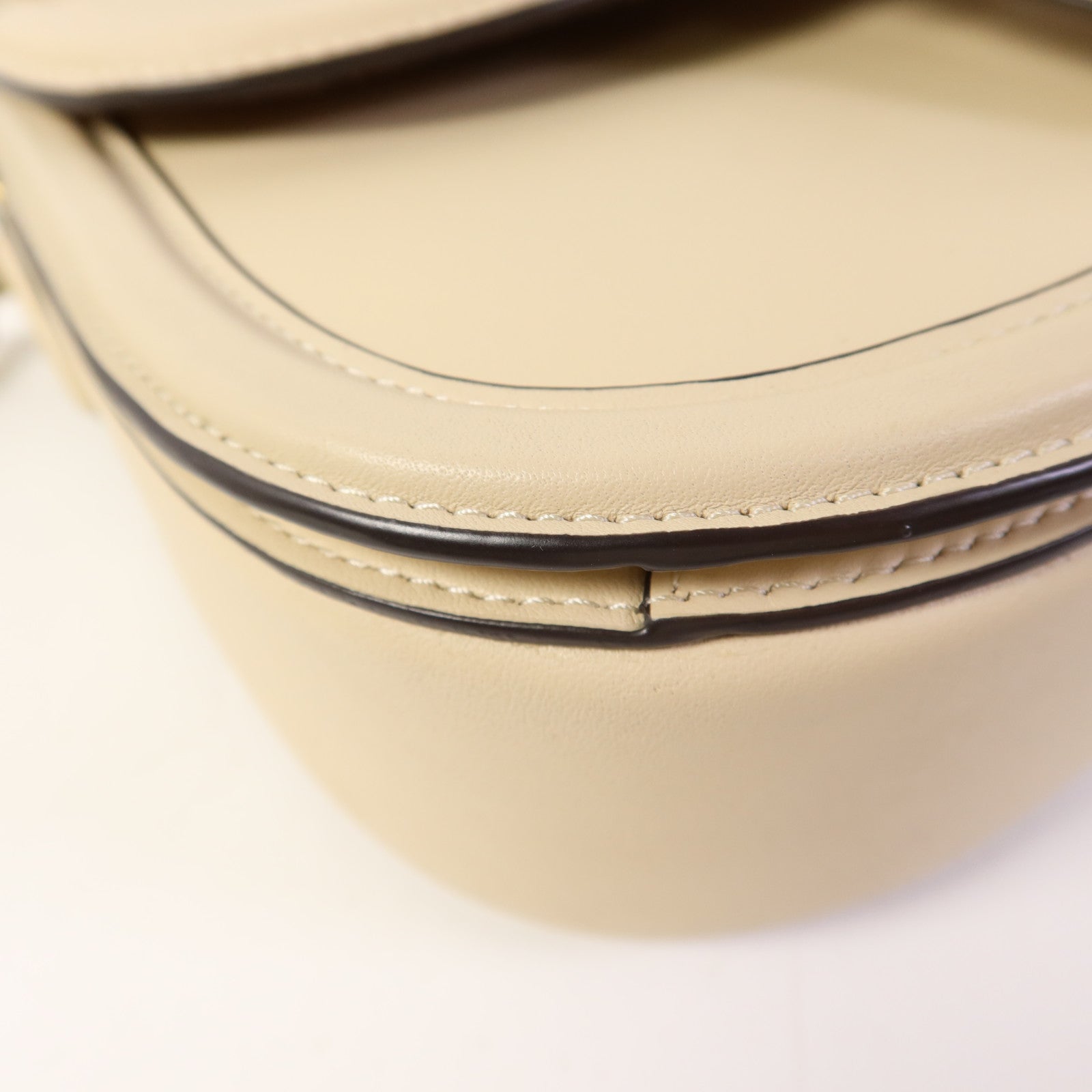 COACH 皮革Shoulder Bag金扣肩背袋