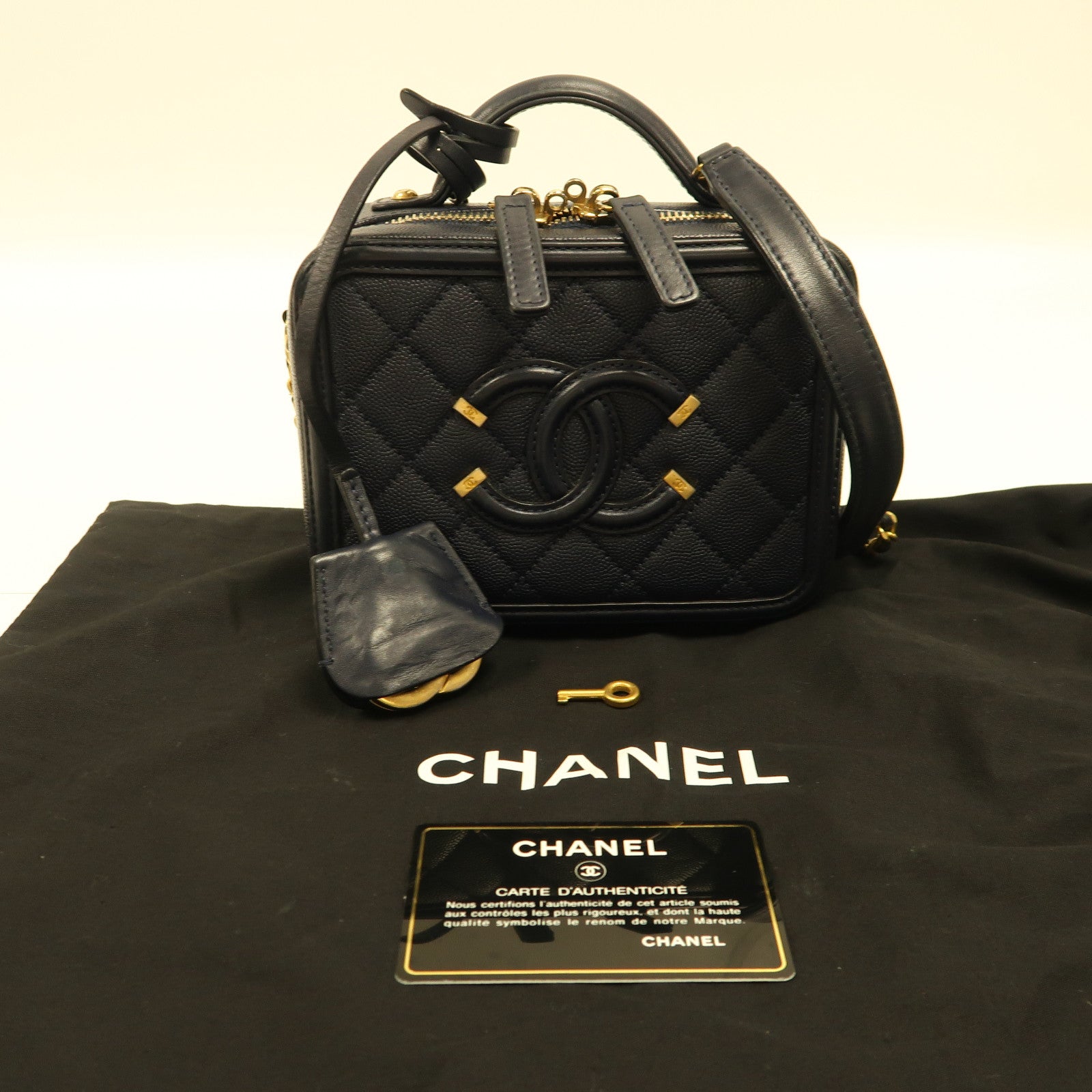 CHANEL 【激減優惠】菱格Caviar皮革Vanity Case金扣手挽肩背兩用袋海軍藍色