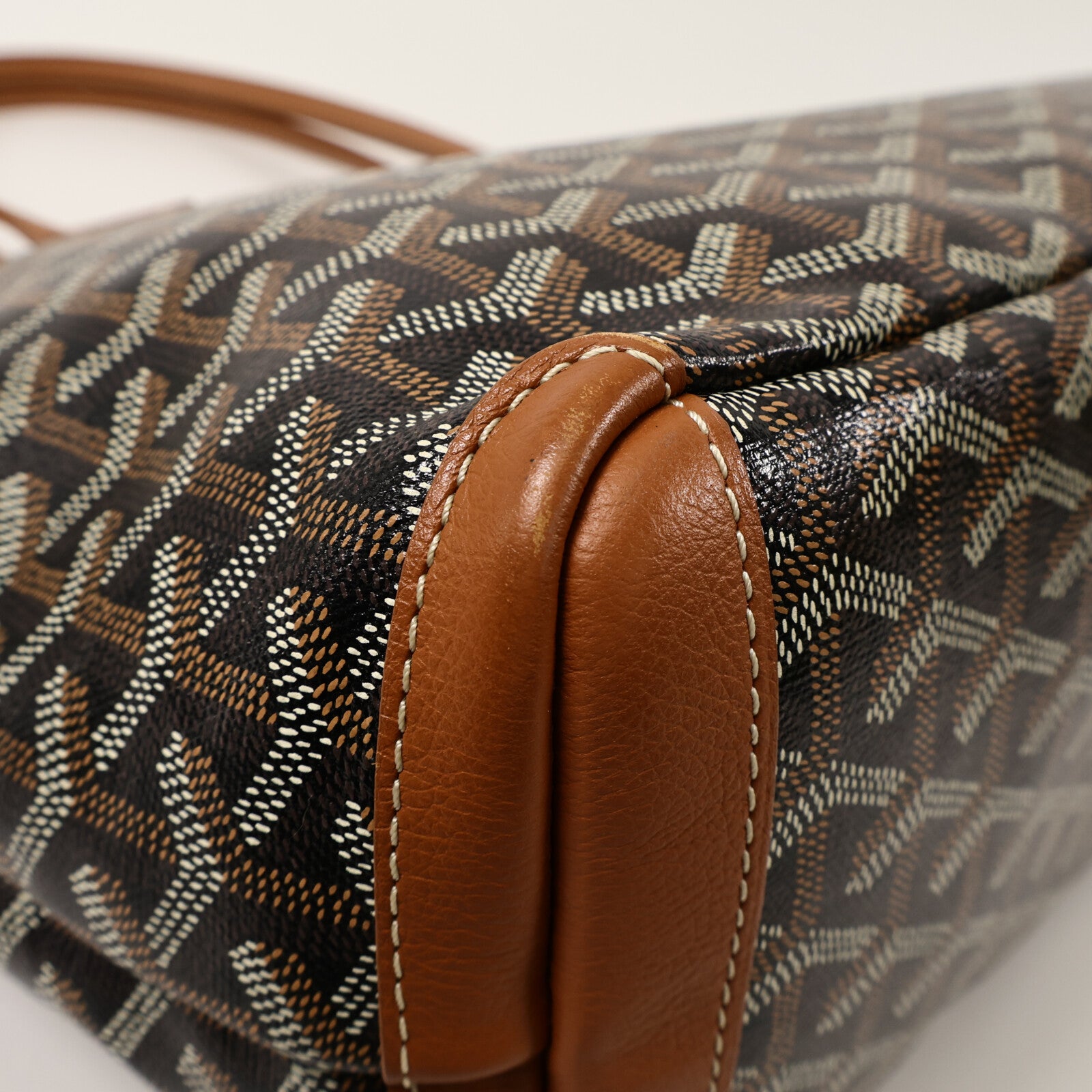 GOYARD 牛皮皮革/塗層帆布Artois PM手挽袋