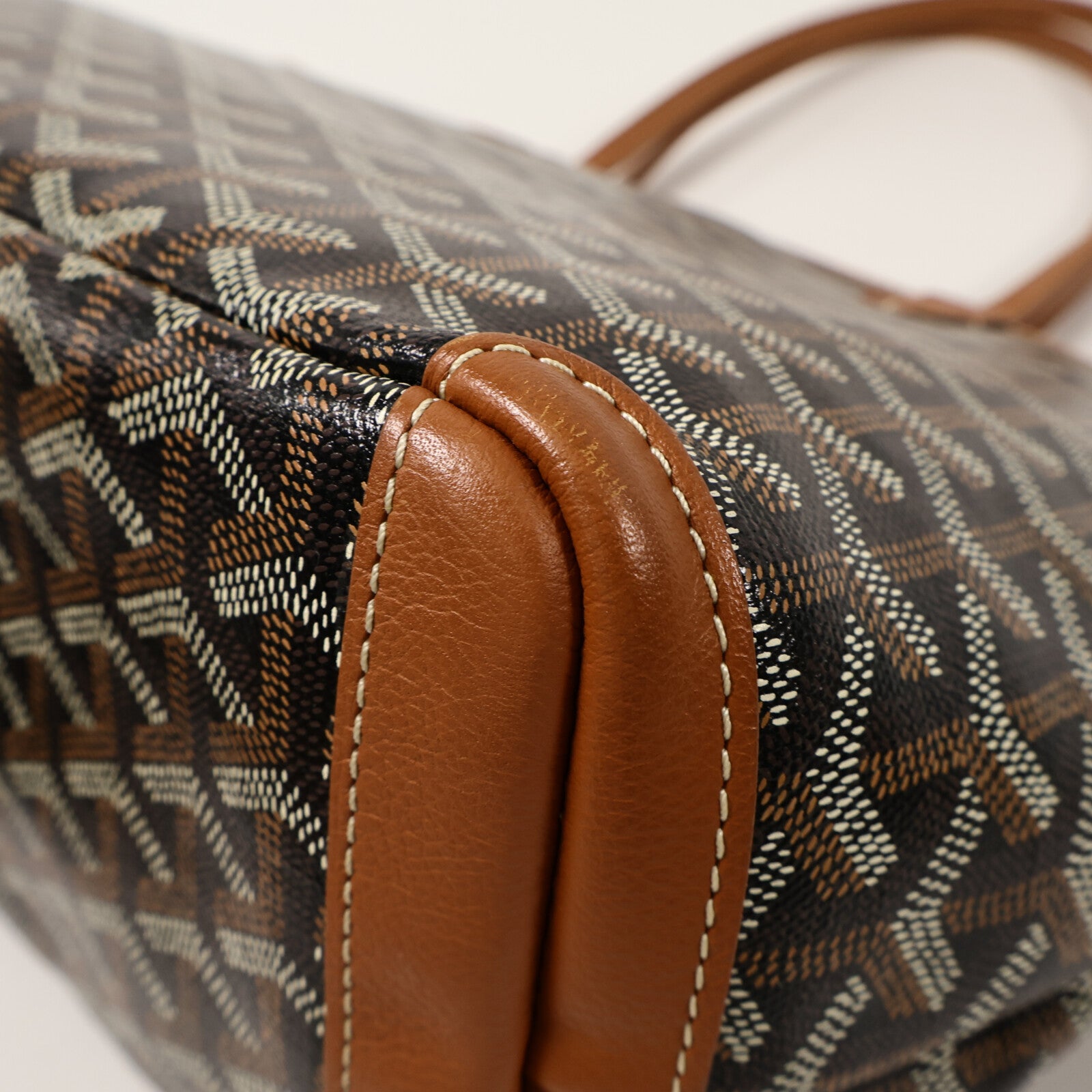 GOYARD 牛皮皮革/塗層帆布Artois PM手挽袋