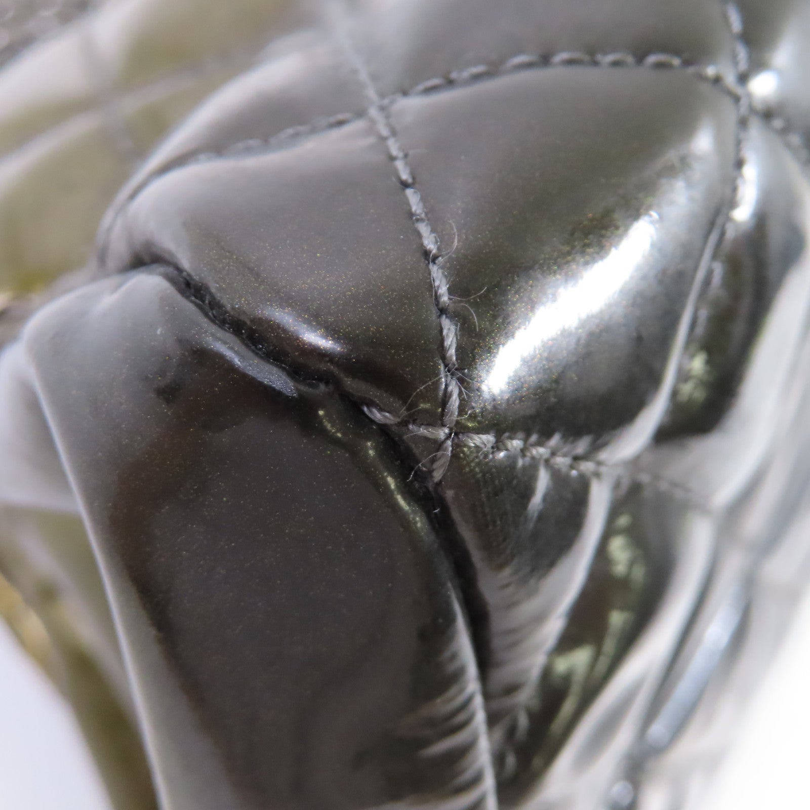 CHANEL 【激減優惠】菱格漆皮皮革Chain Shoulder Bag銀扣鏈帶肩背袋金黃色/軍綠色