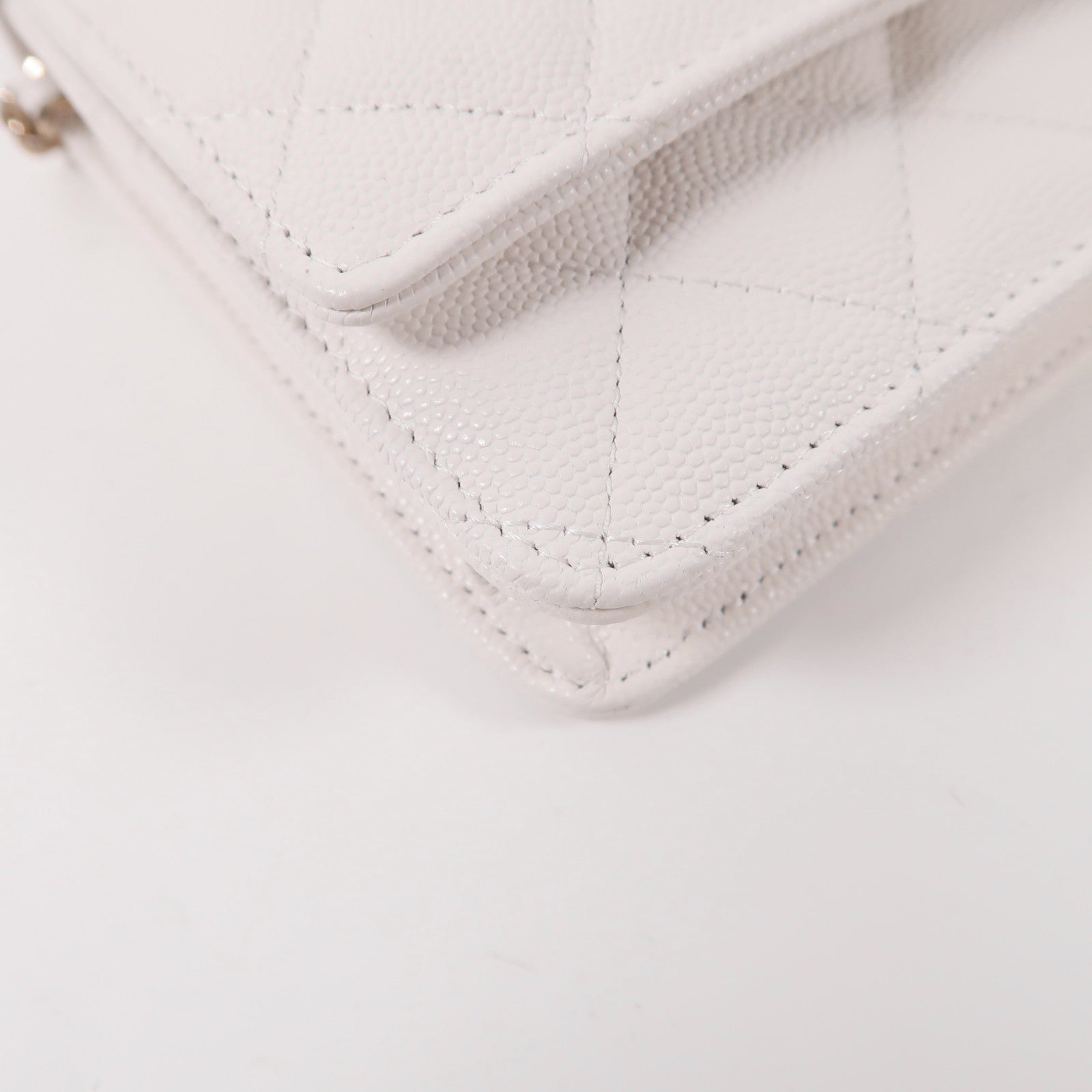 CHANEL 牛皮皮革WOC Wallet On Chain金扣鏈帶肩背袋