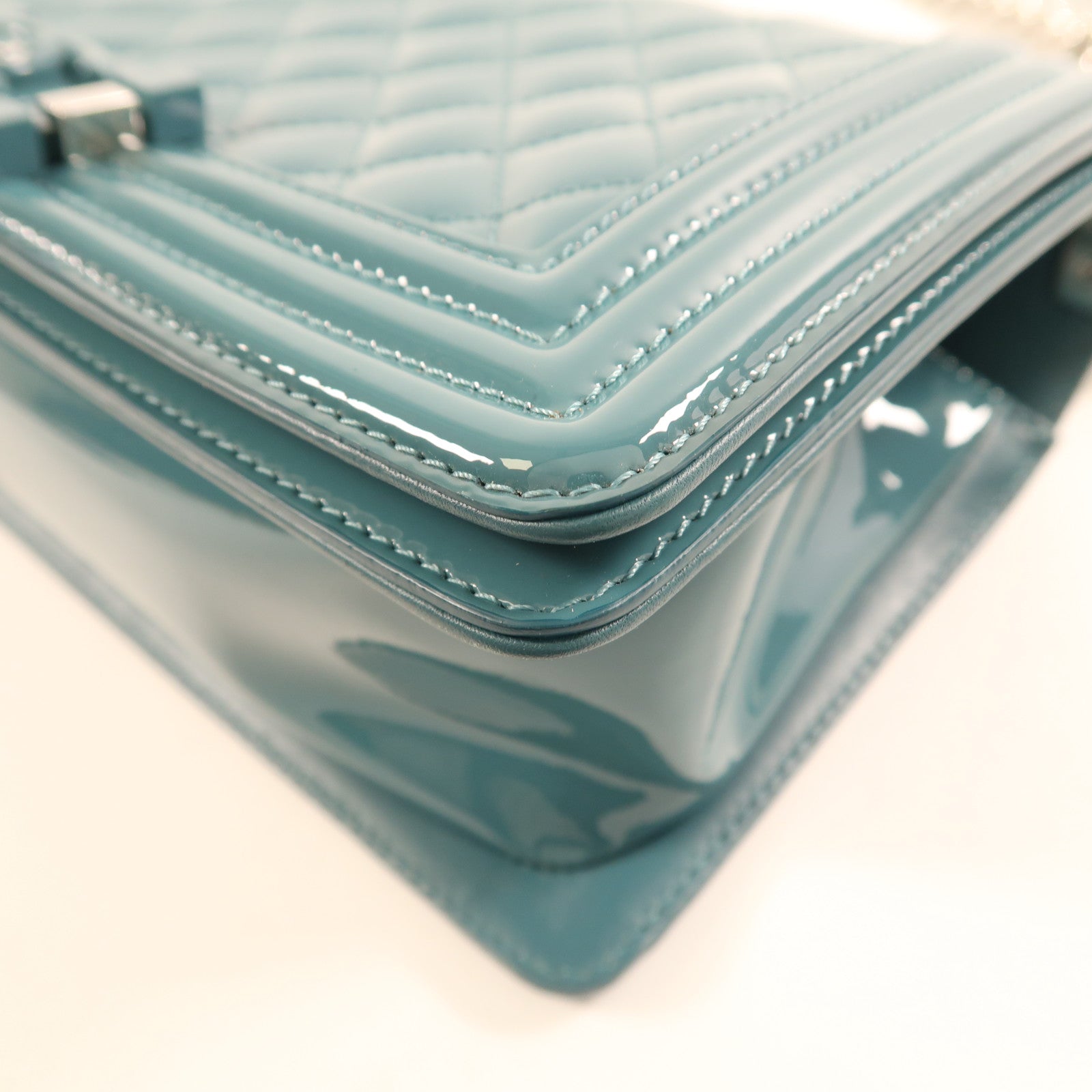 CHANEL CC SHW Boy 25 Chain Shoulder Bag Patent Leather Green