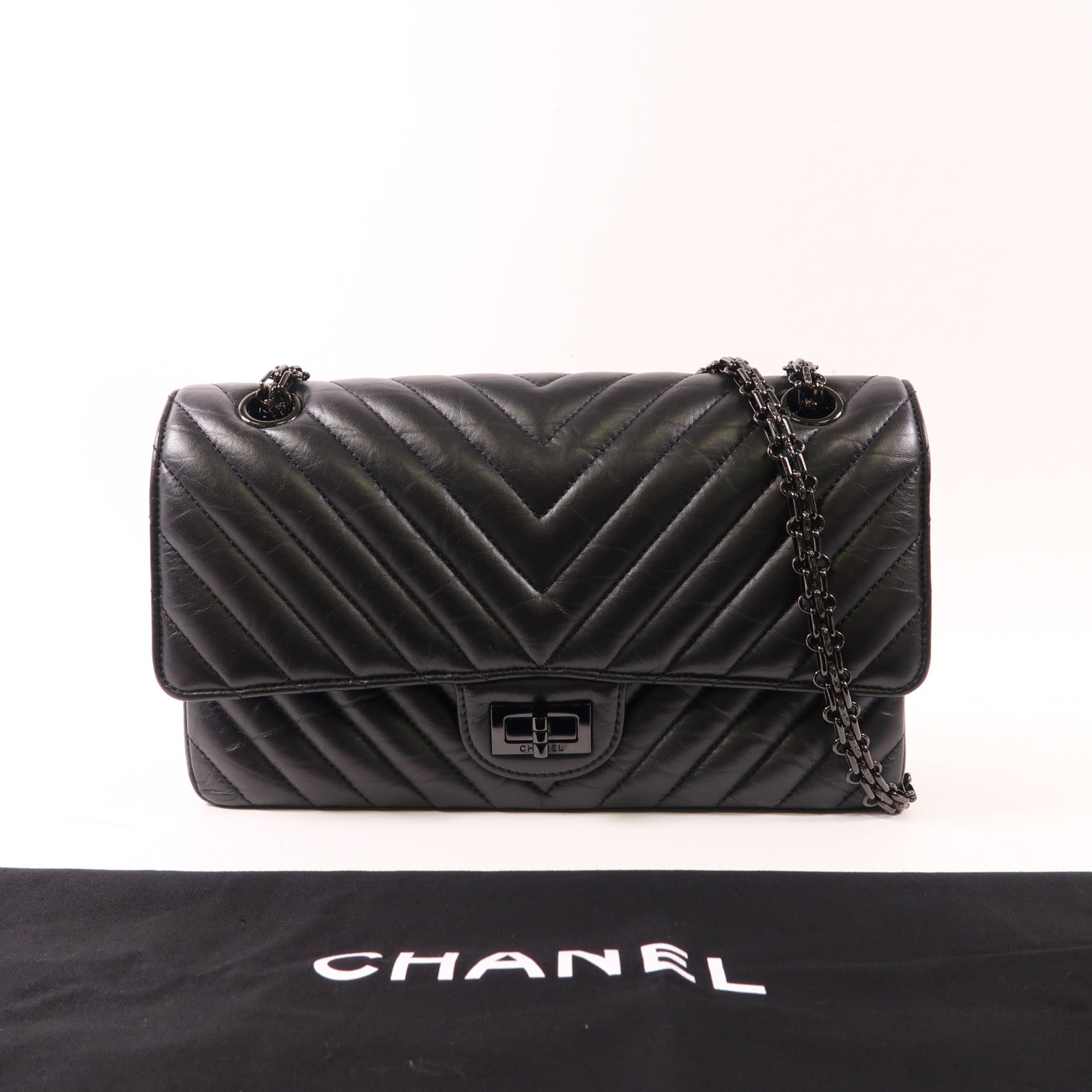 CHANEL 牛皮皮革2.55鏈帶肩背袋