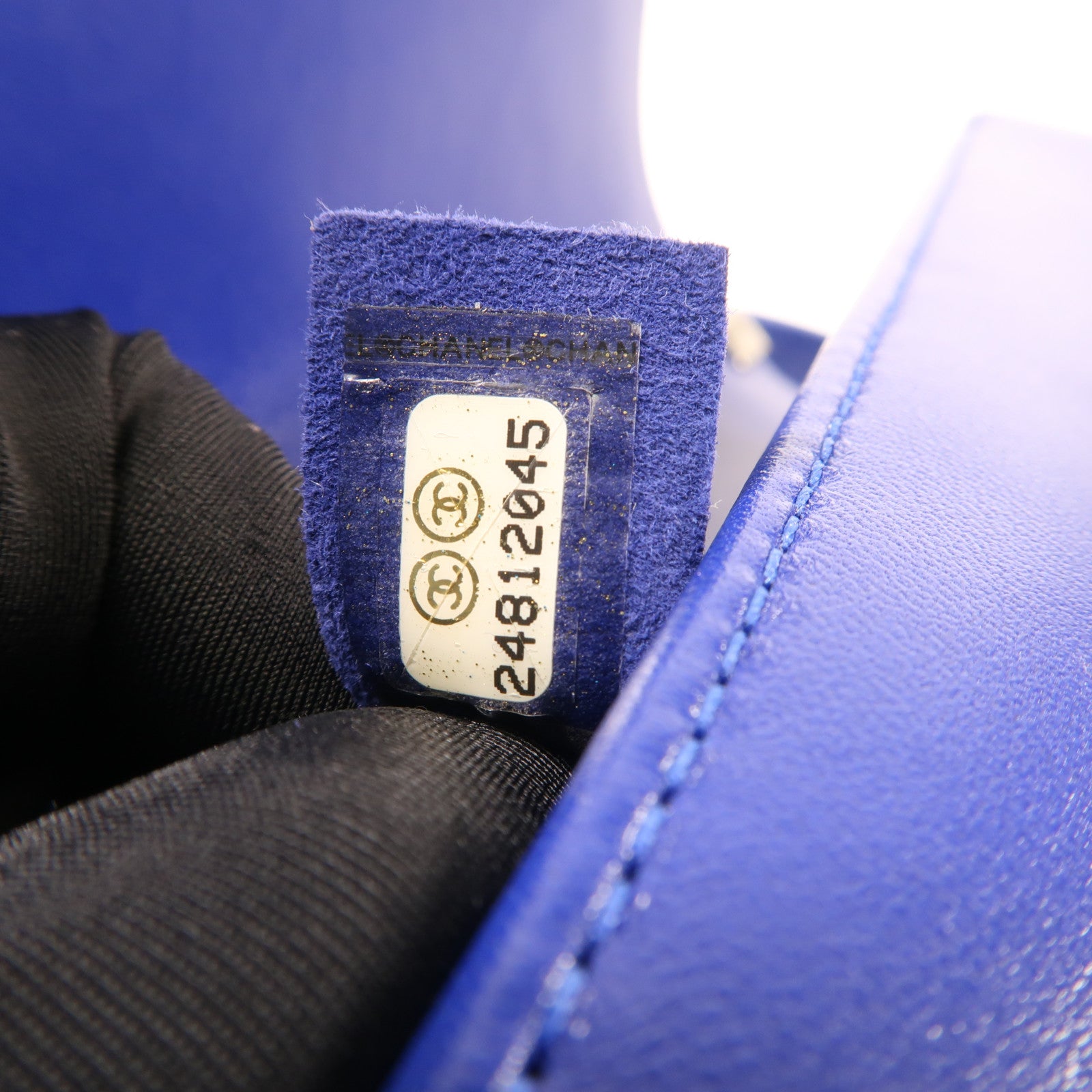 CHANEL 牛皮皮革Boy Chanel 20cm銀扣鏈帶肩背袋