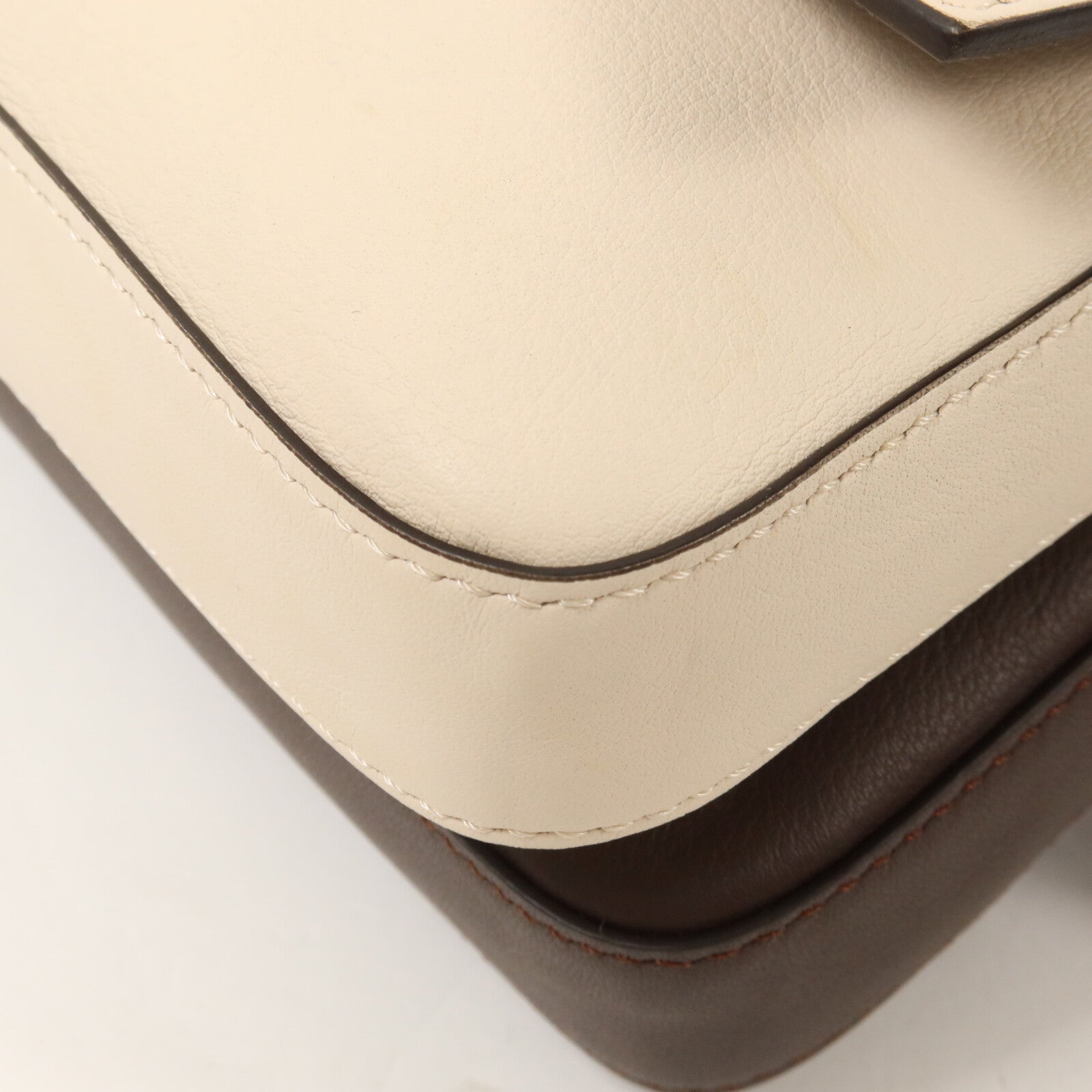 FENDI 牛皮皮革Double Micro Baguette鏈帶手挽肩背兩用袋