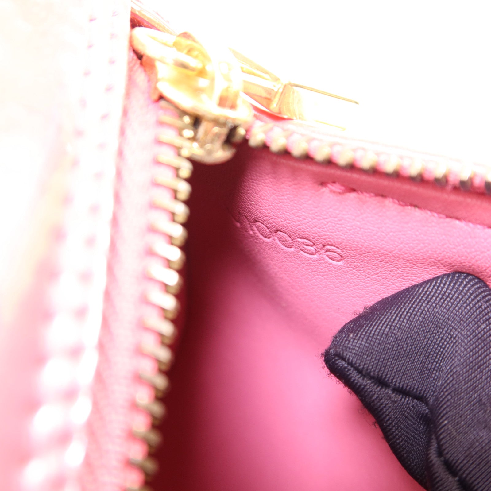 LOUIS VUITTON Vernis Bedford金扣肩背袋