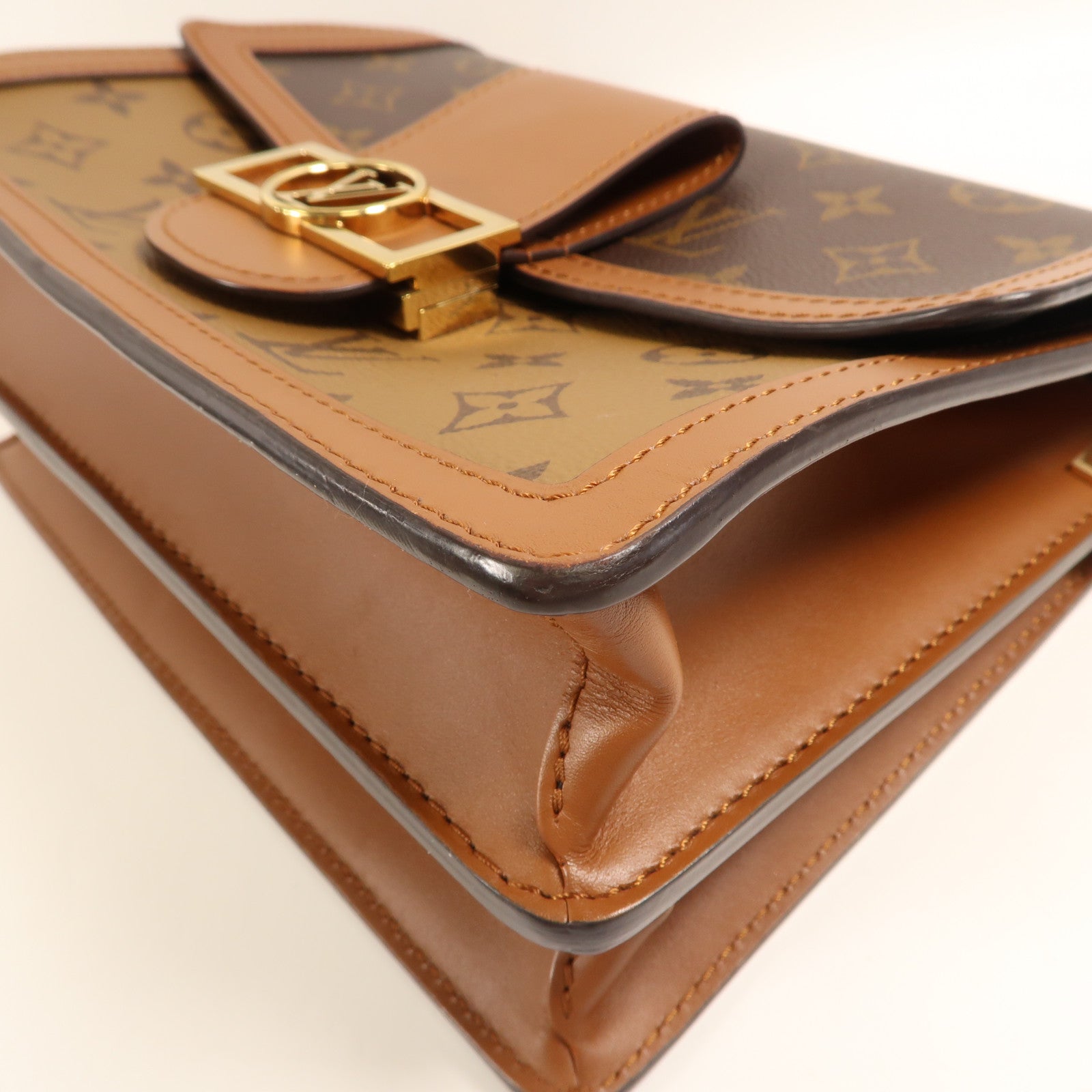 LOUIS VUITTON Monogram Reverse Dauphine MM金扣肩背袋