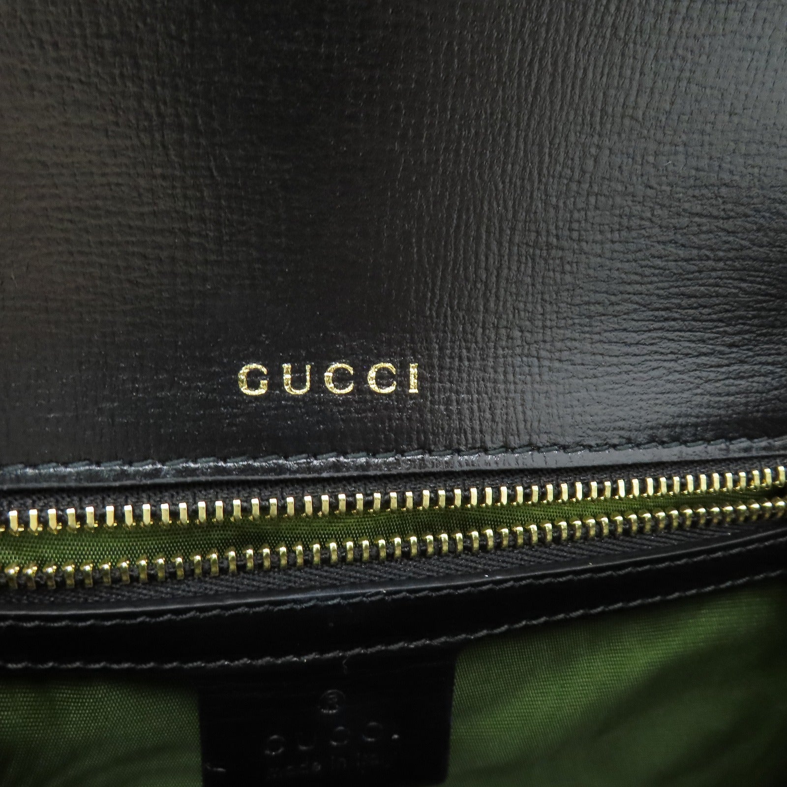 GUCCI 【清倉大減價】牛皮皮革Shoulder Bag金扣肩背袋黑色