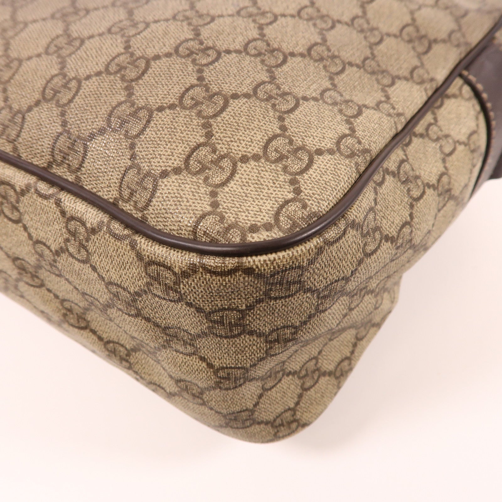 GUCCI 塗層帆布Shoulder Bag金扣肩背袋啡色