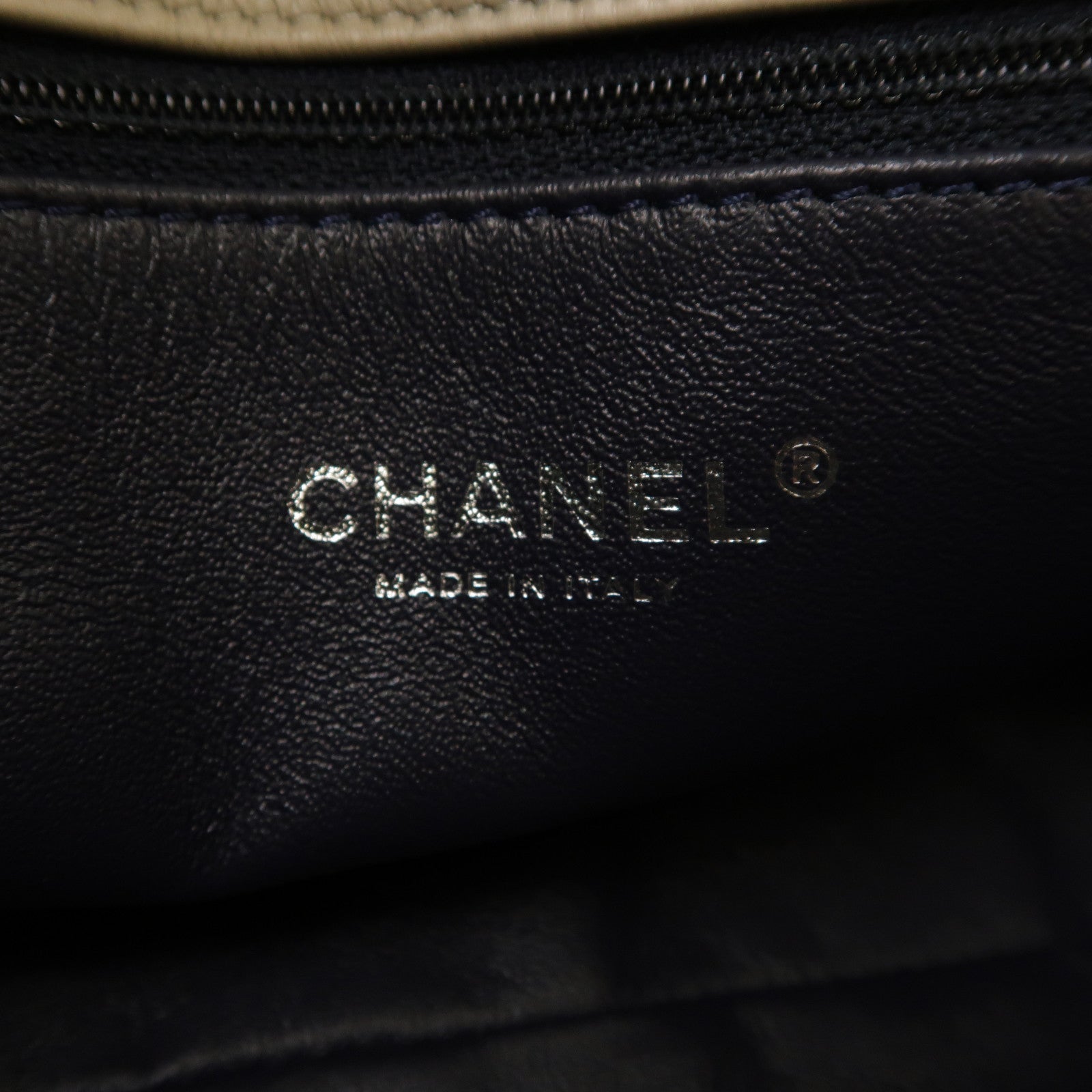 CHANEL 【激減優惠】牛皮皮革Chain Shoulder銀扣肩背袋灰色