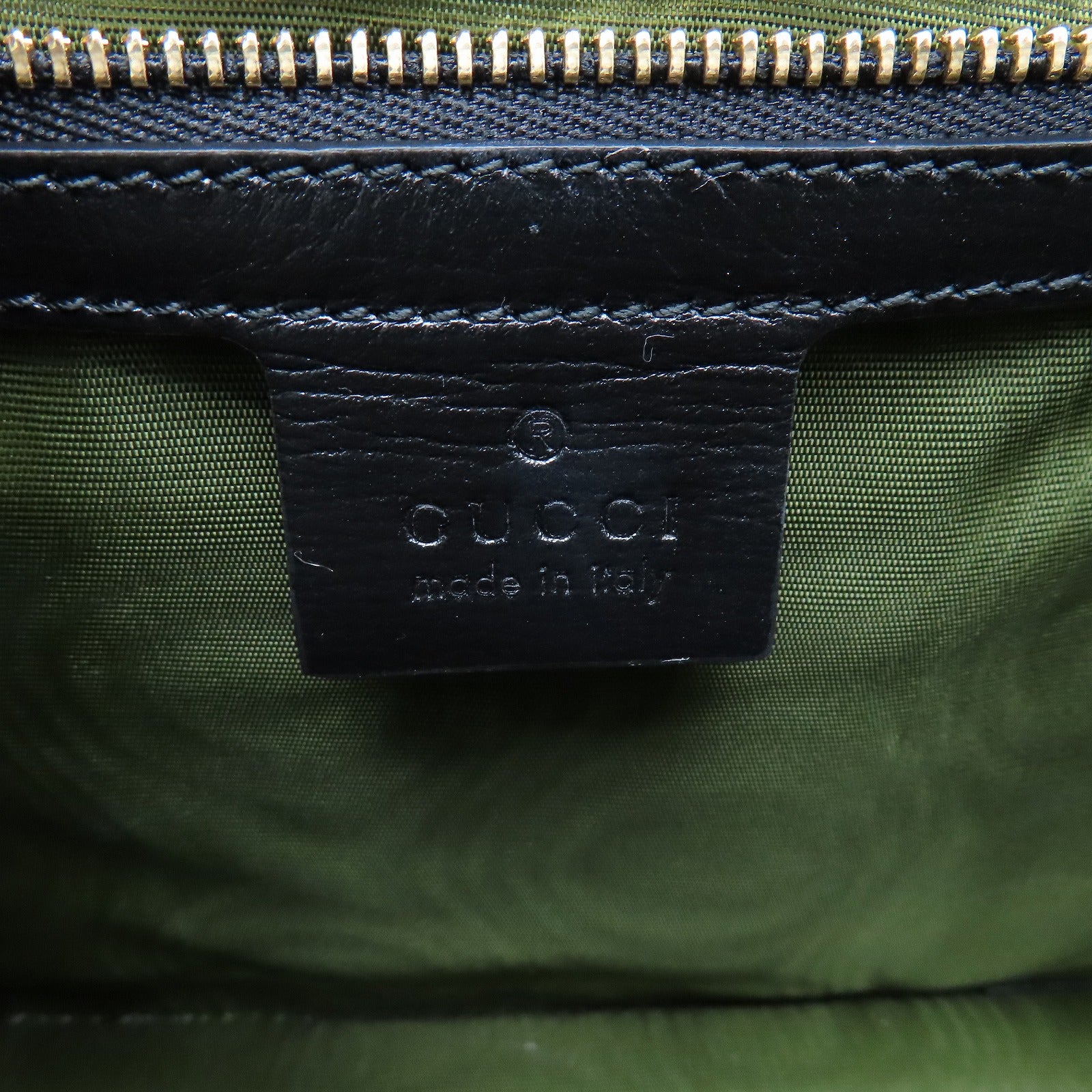GUCCI 【清倉大減價】牛皮皮革Shoulder Bag金扣肩背袋黑色