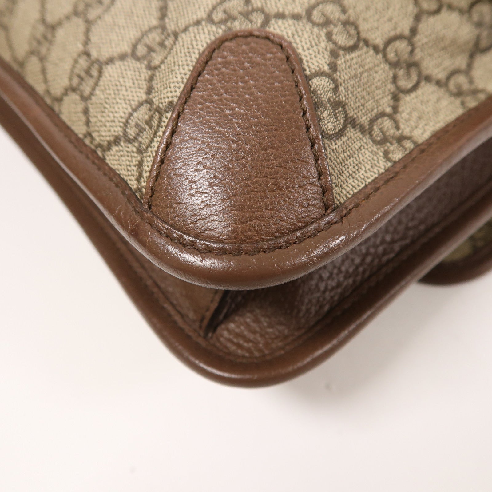GUCCI 塗層帆布Shoulder Bag金扣肩背袋