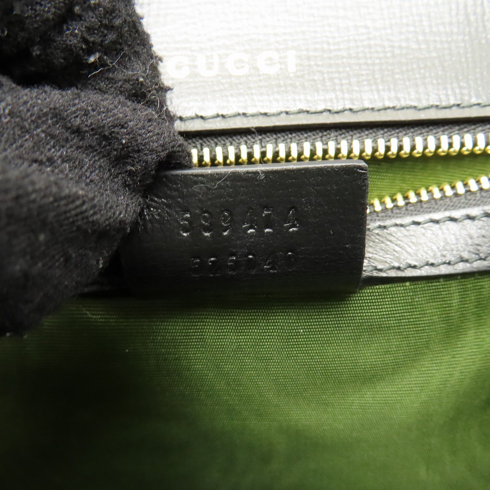 GUCCI 【清倉大減價】牛皮皮革Shoulder Bag金扣肩背袋黑色