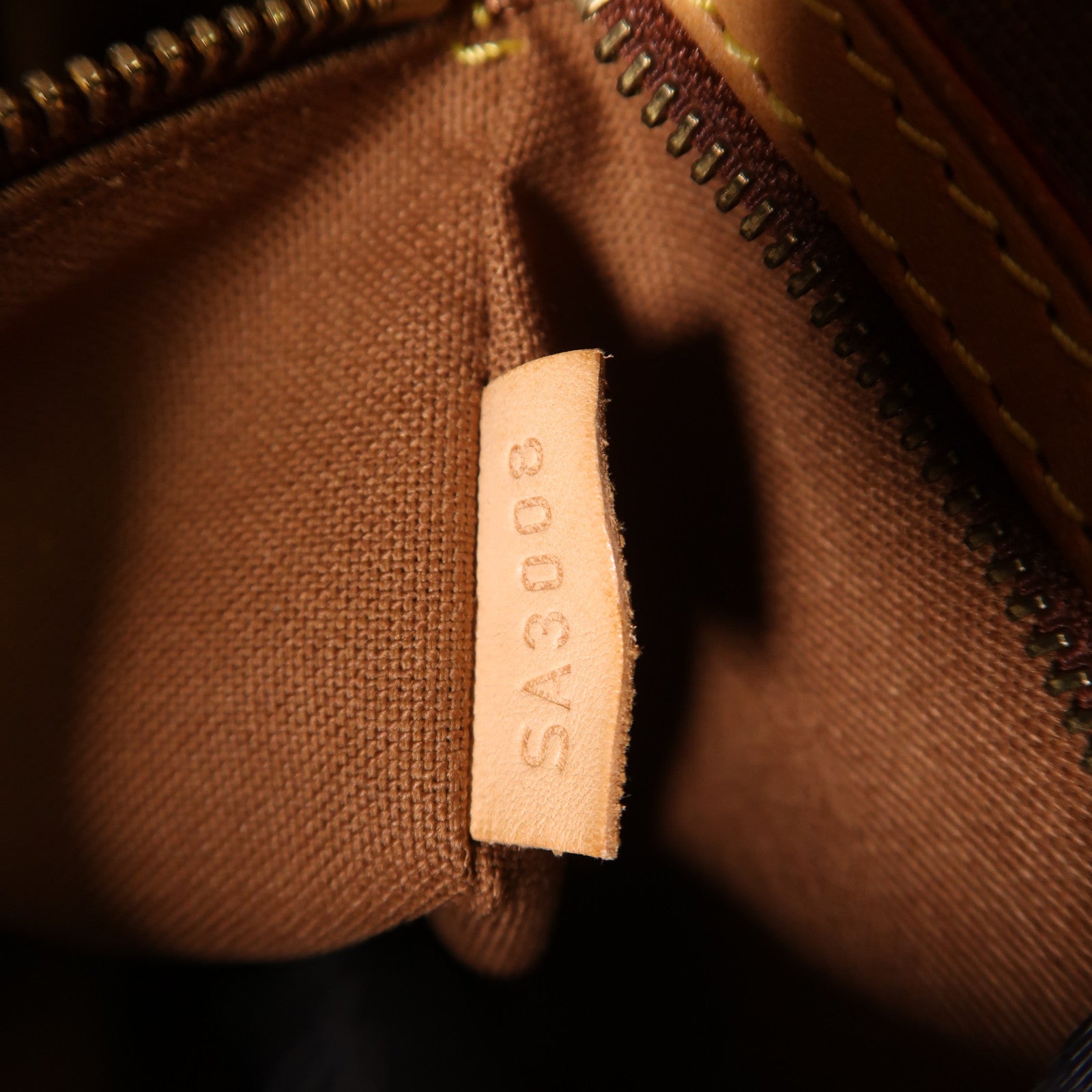 LOUIS VUITTON LV GHW Batignolles Horizontal Shoulder Bag M51154 Monogram Brown