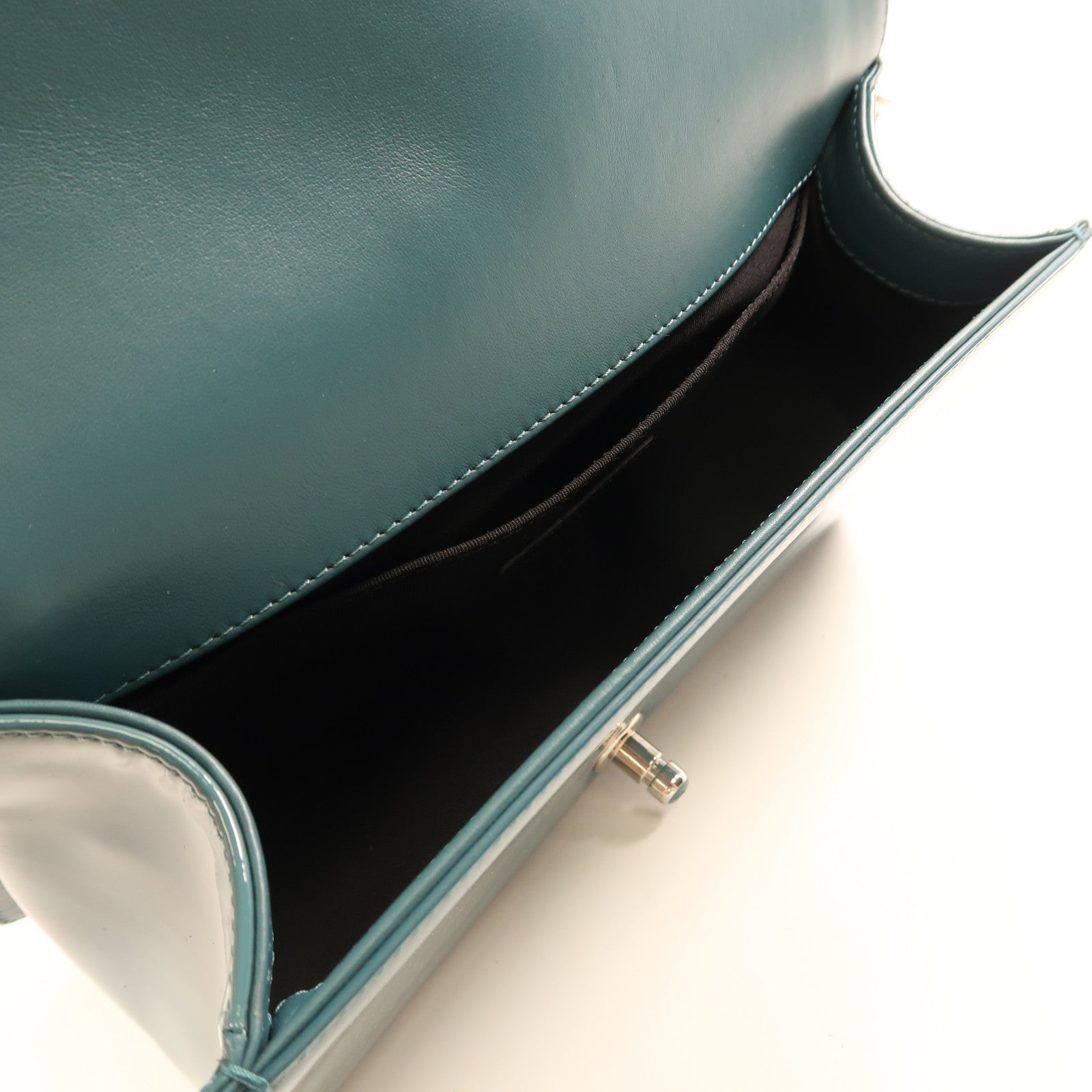 CHANEL CC SHW Boy 25 Chain Shoulder Bag Patent Leather Green