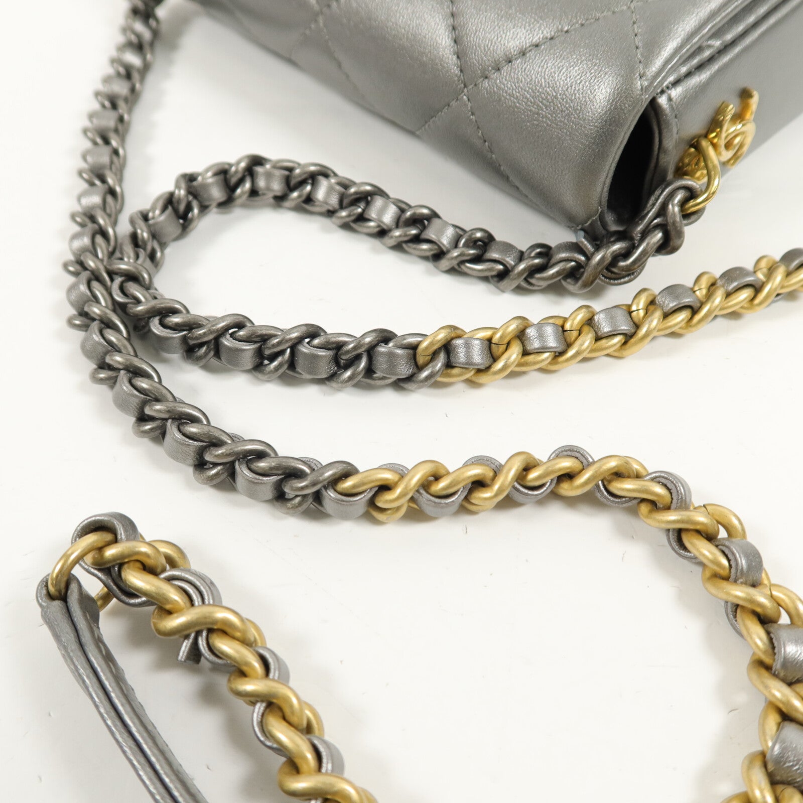CHANEL 牛皮皮革Chain Shoulder鏈帶肩背袋