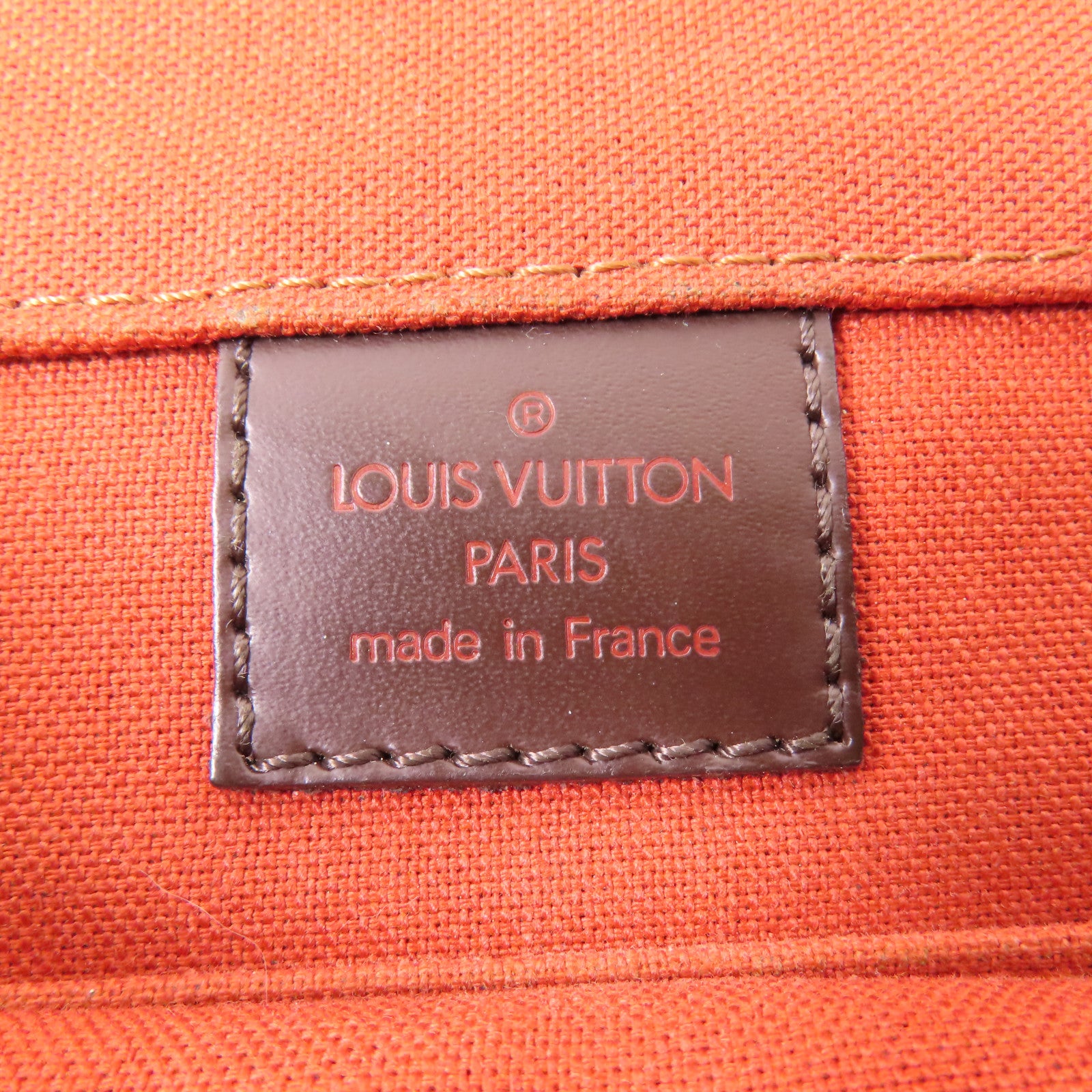 LOUIS VUITTON Damier Bastille金扣肩背袋